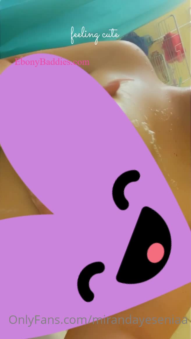 mirandayeseniaa  2