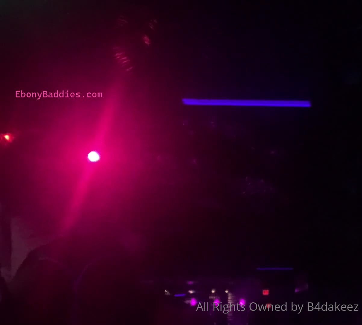 b4dakeez petite twerker ass shaking 16