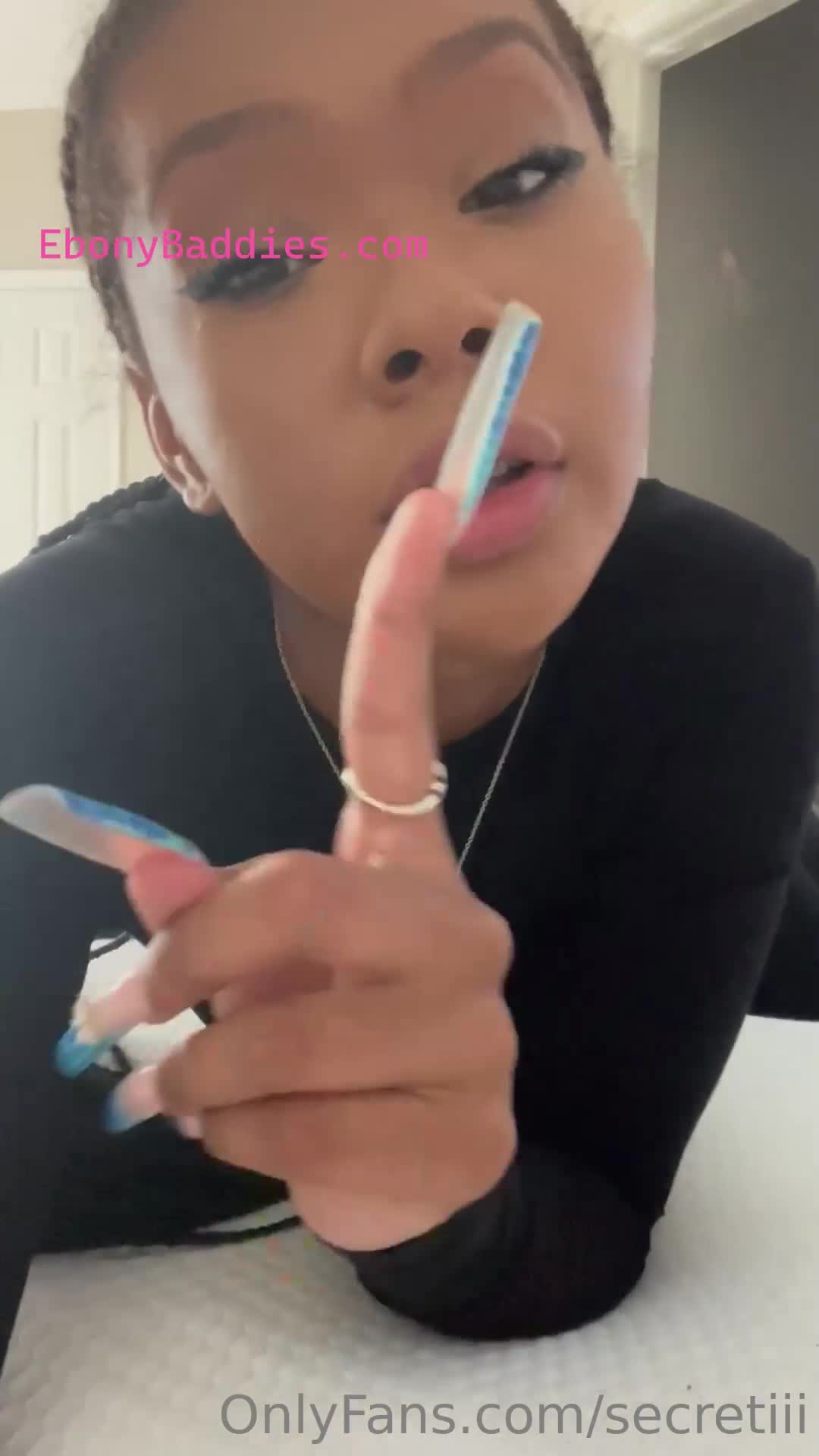 secretiii ebony porn big booty lightskin 8