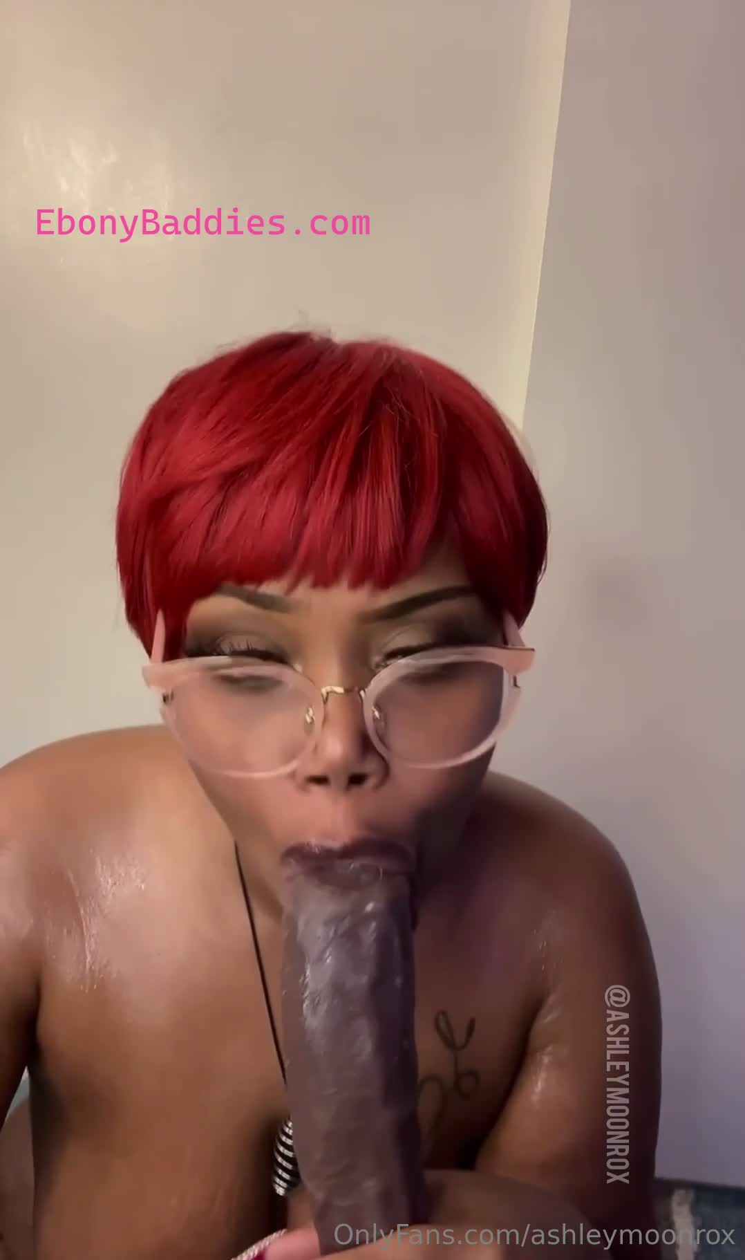 ashleymoonrox ebony bbw public masturbation 5