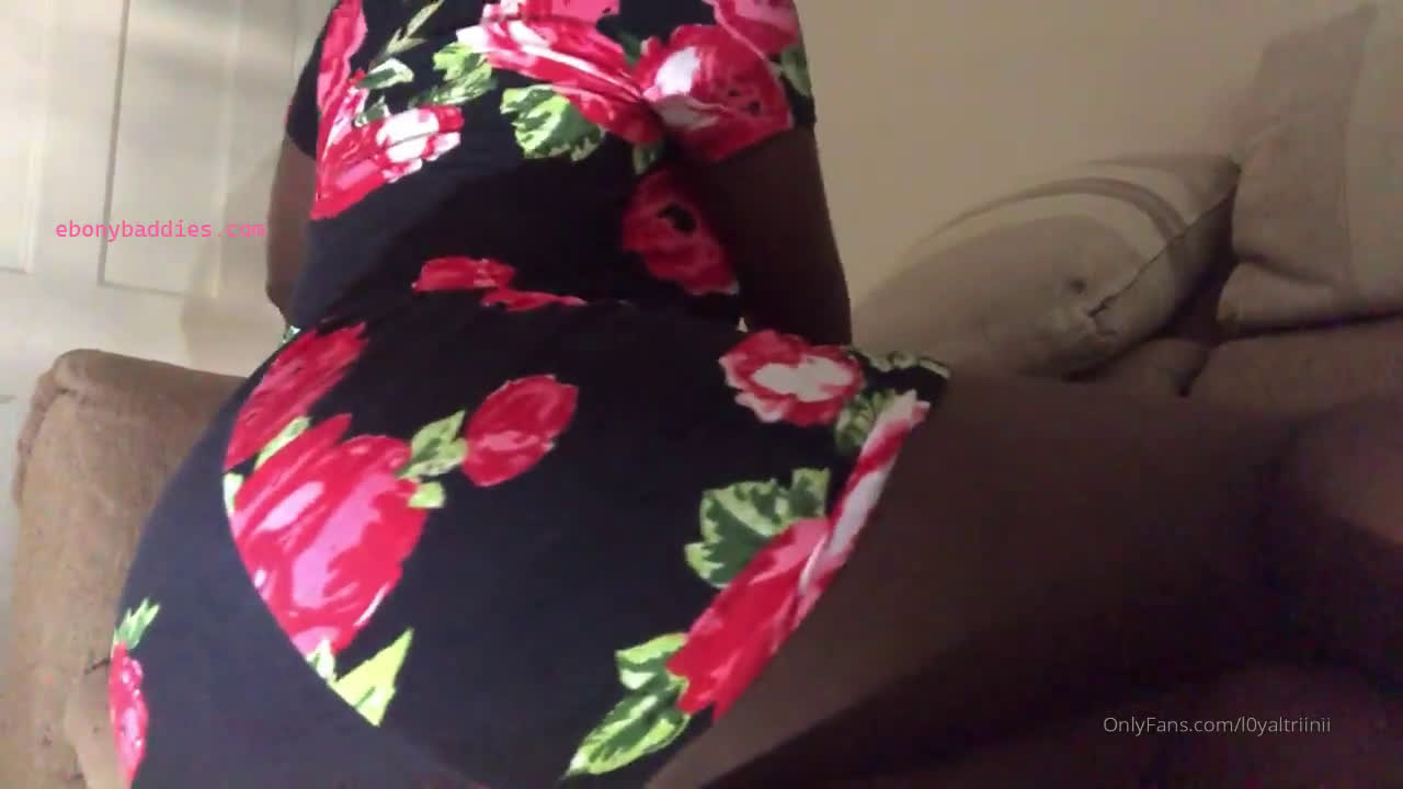 l0yaltriinii big oily ass