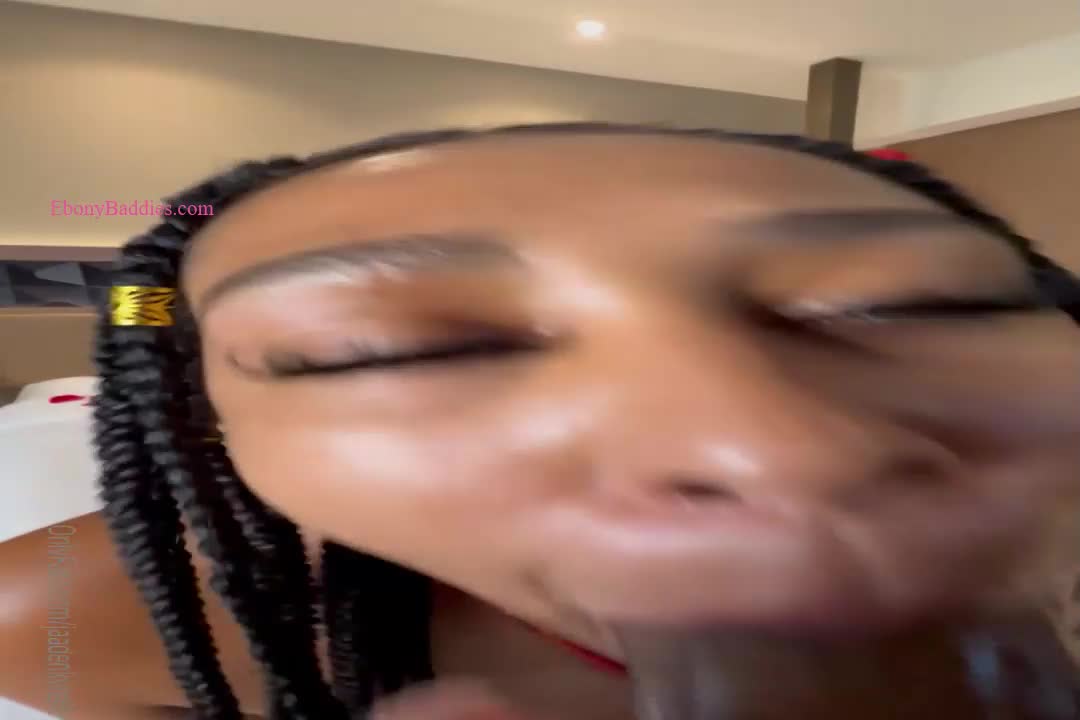 jaadenkyrelle lightskin petite thick 35