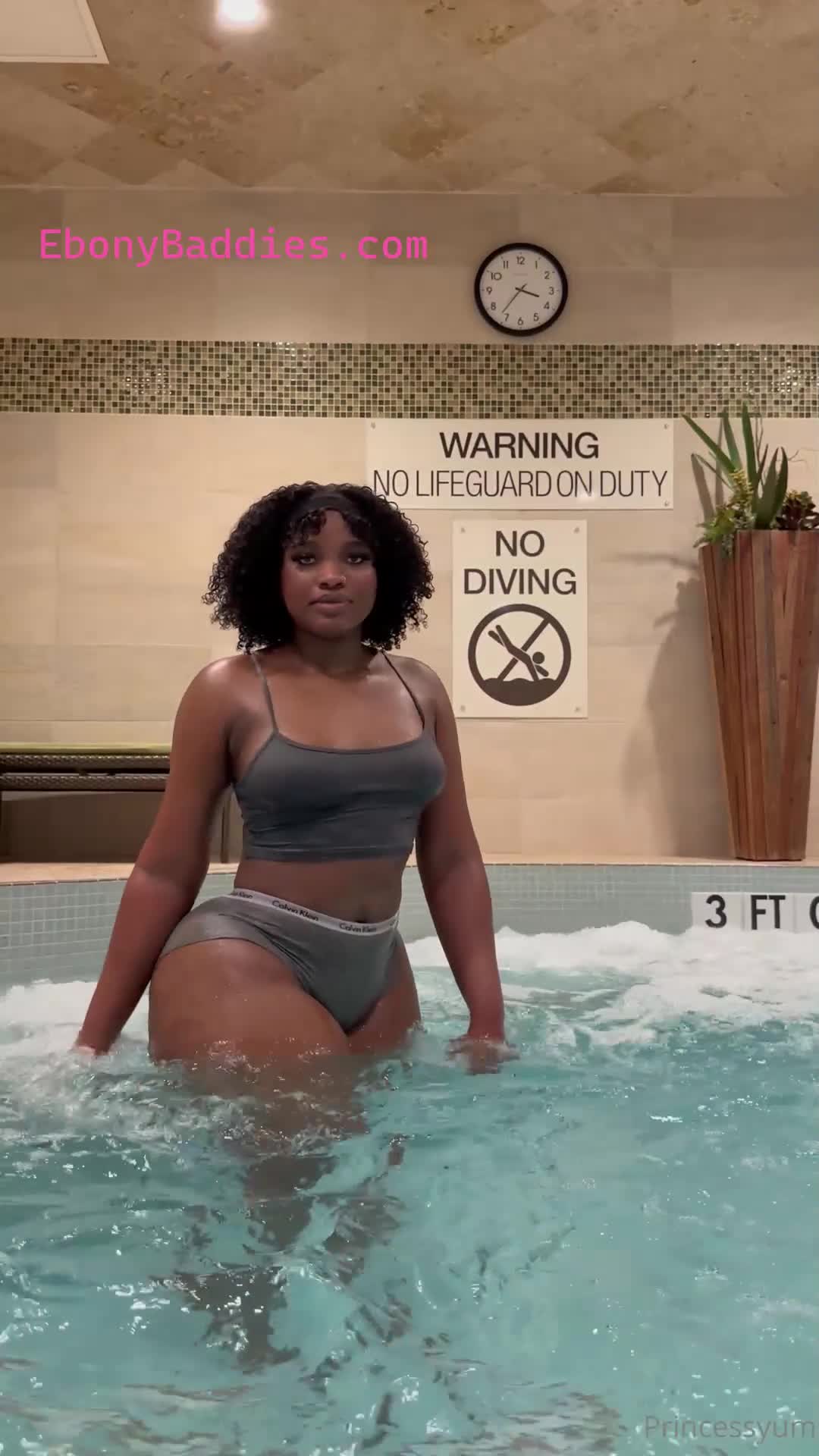 princessyum twerking big ass 33