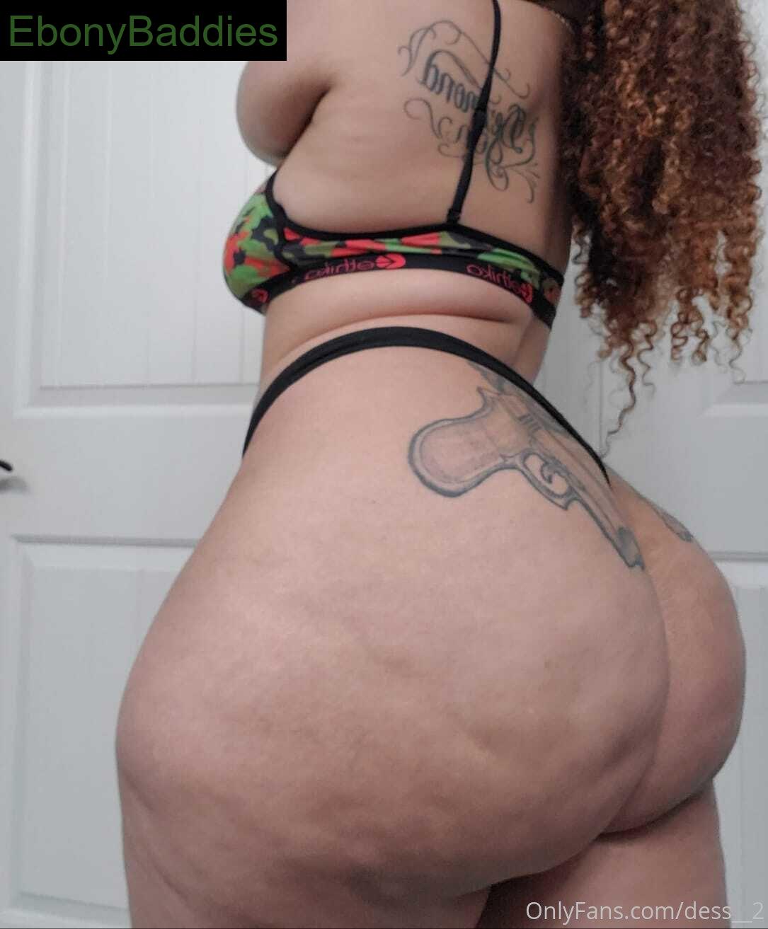dess__2 ebony photo 15
