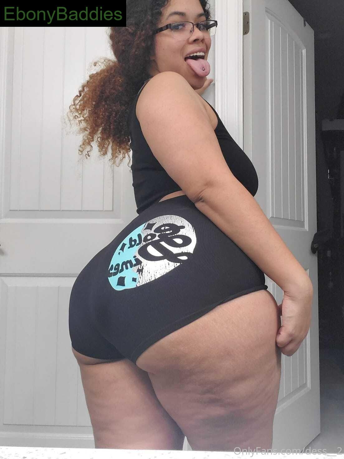 dess__2 ebony photo 17