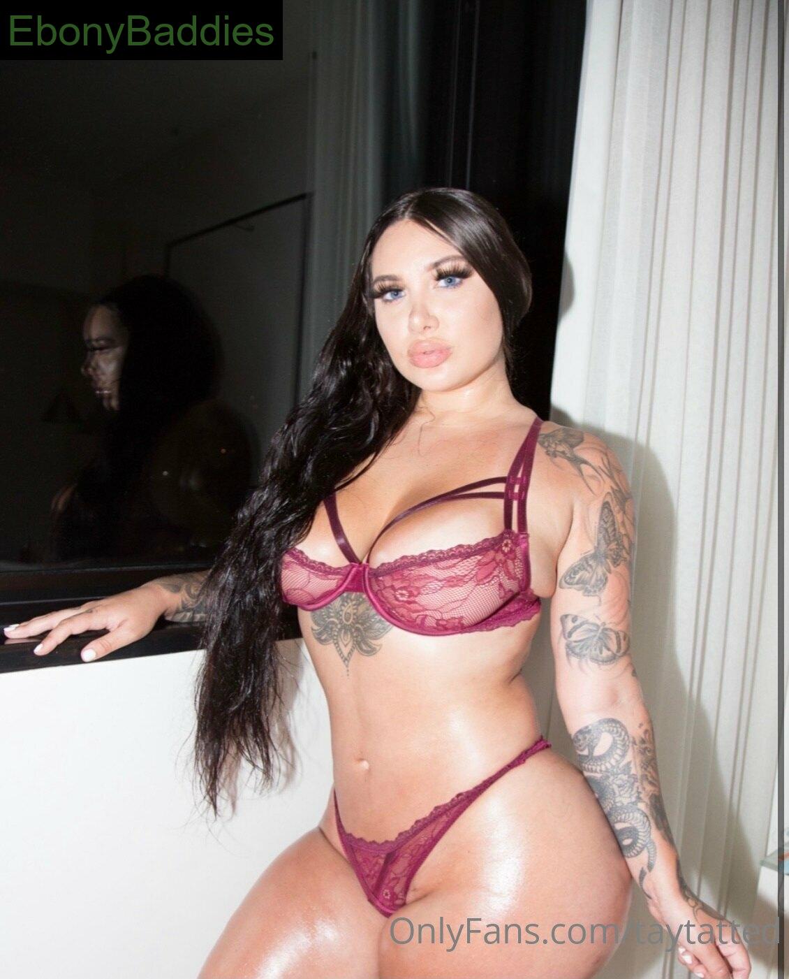 taytatted ebony photo 1