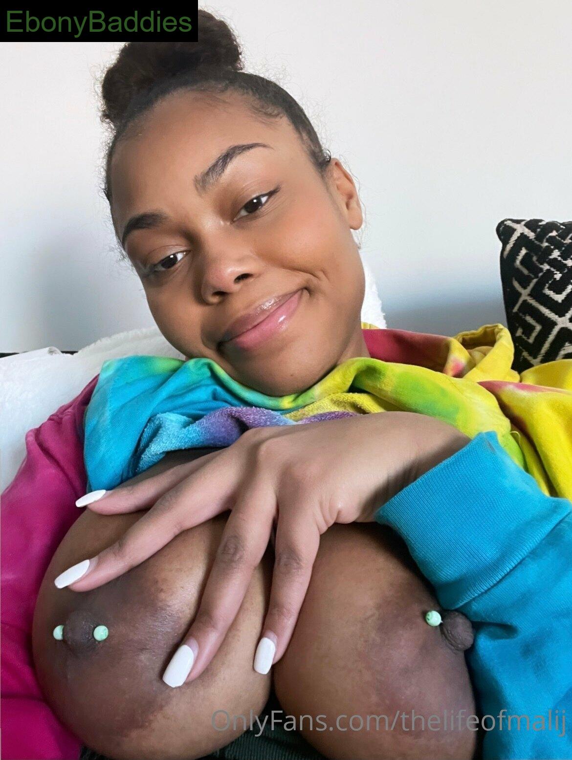 thelifeofmalij ebony photo 23