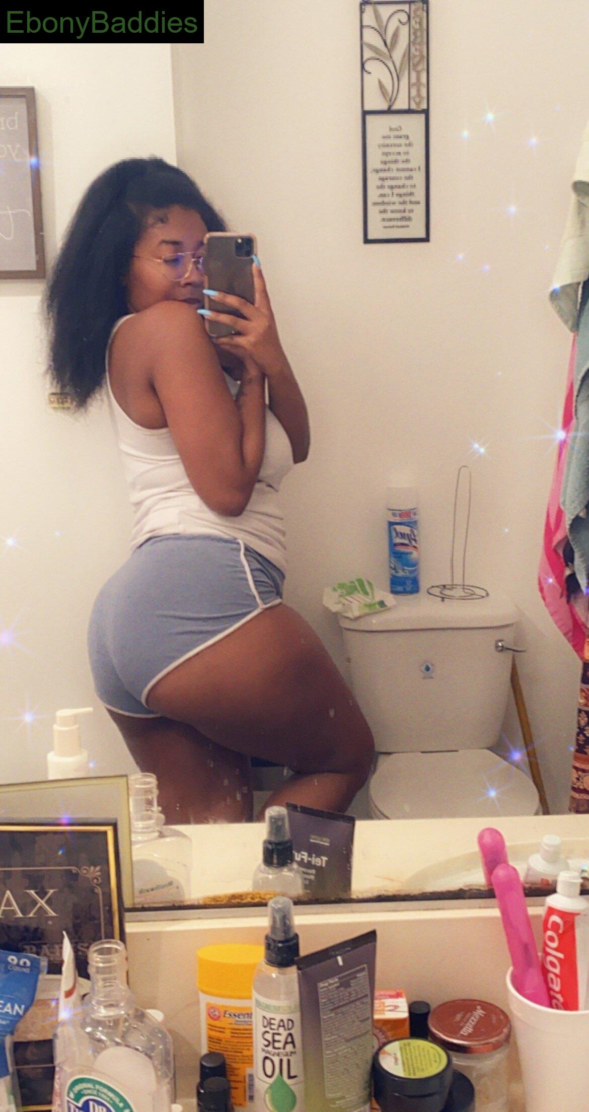 heeyyrenee ebony photo 15