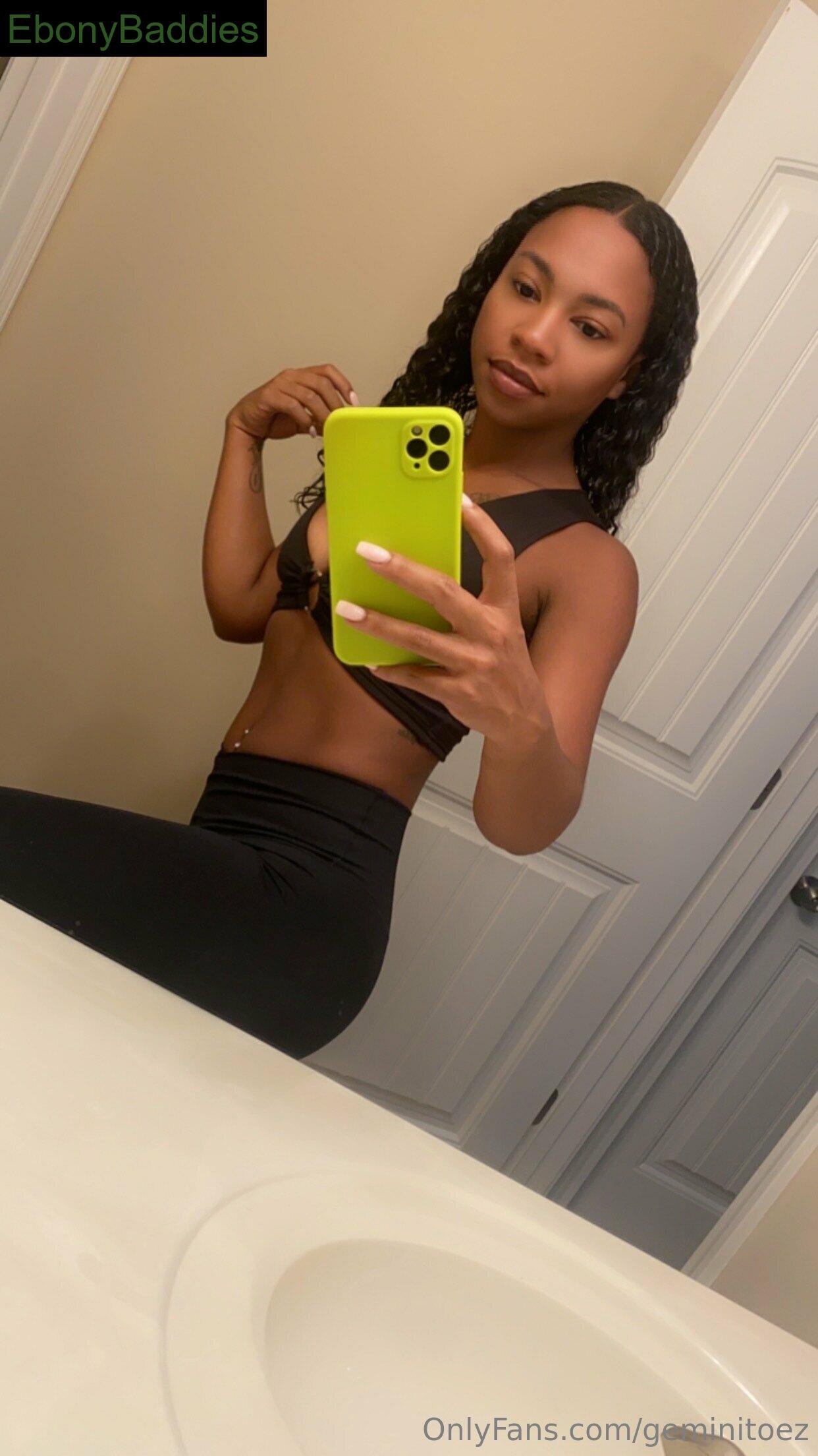 geminitoez ebony photo 7