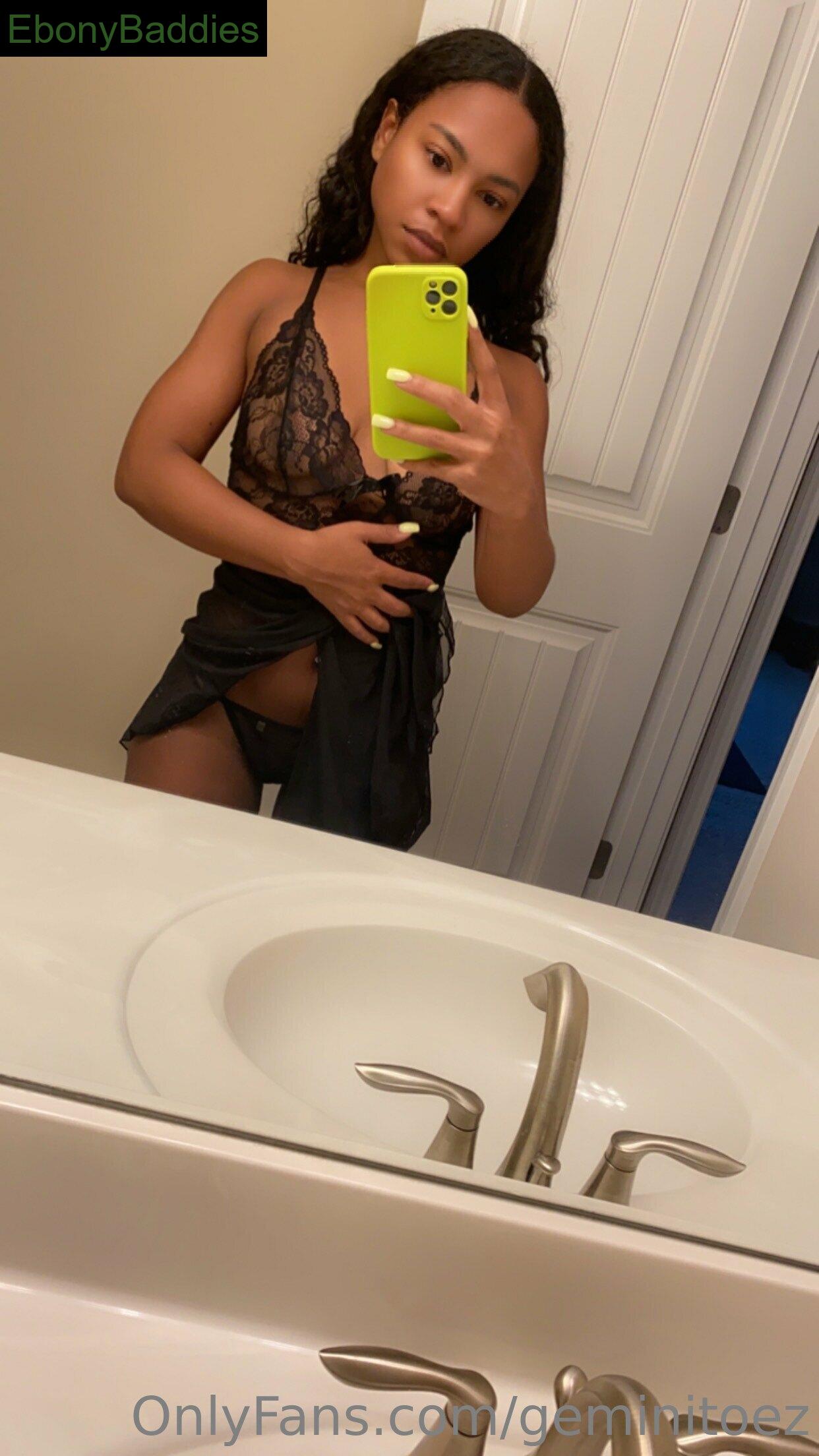 geminitoez ebony photo 12