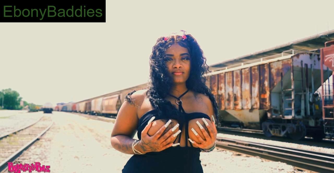 bratttybae ebony photo 19