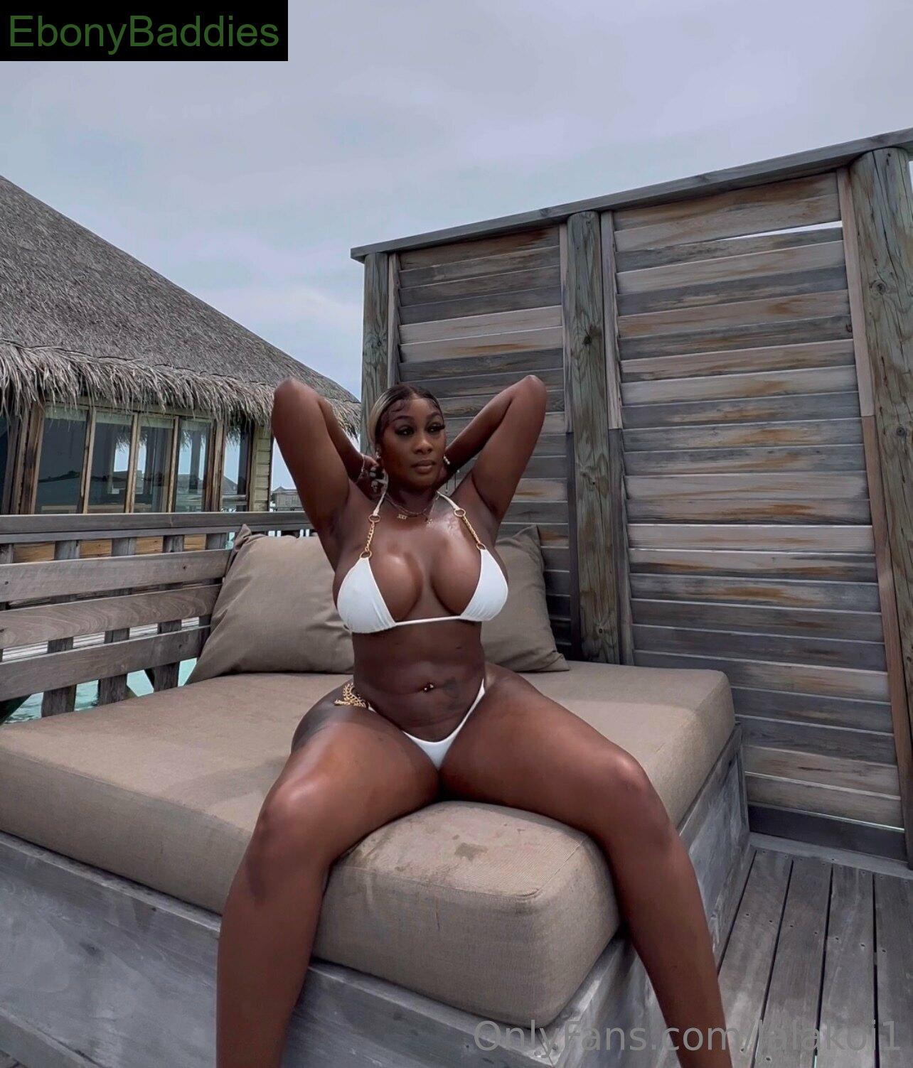 lalakoi1 ebony photo 6