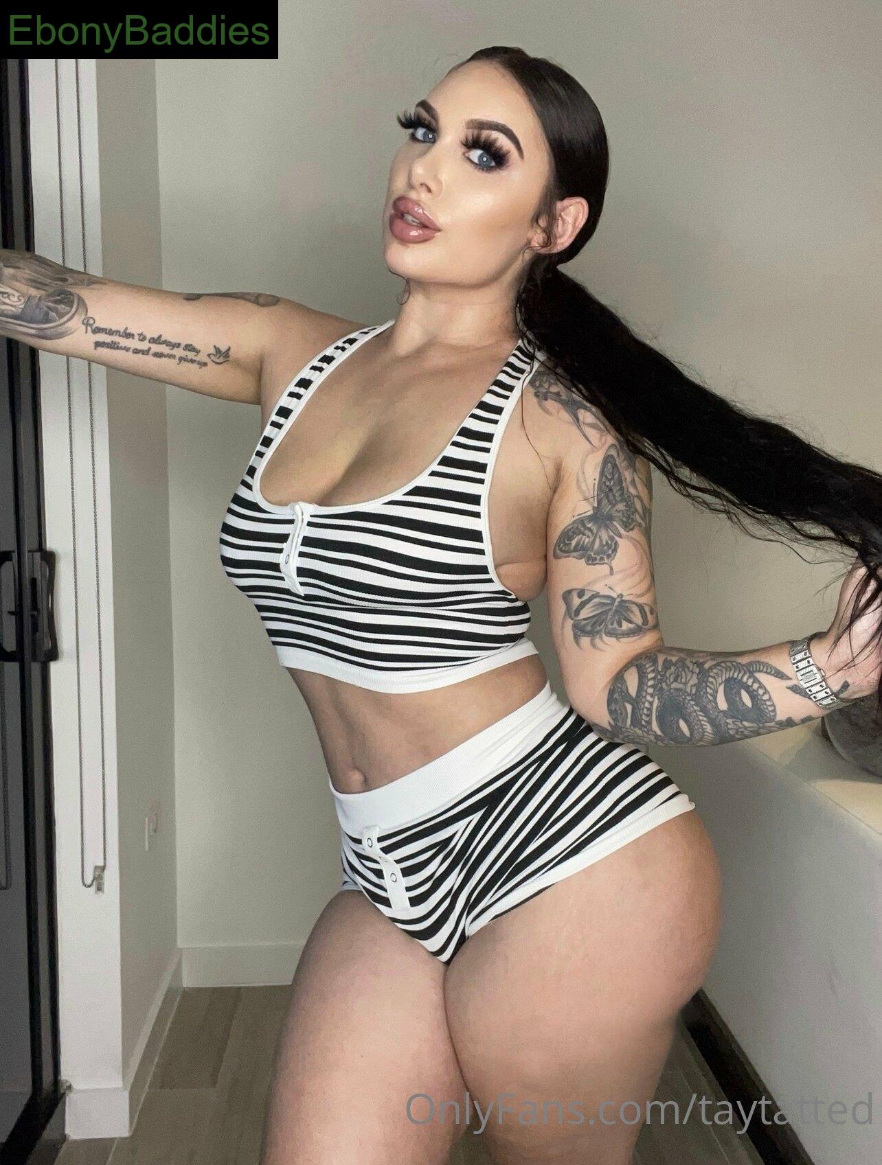 taytatted ebony photo 19