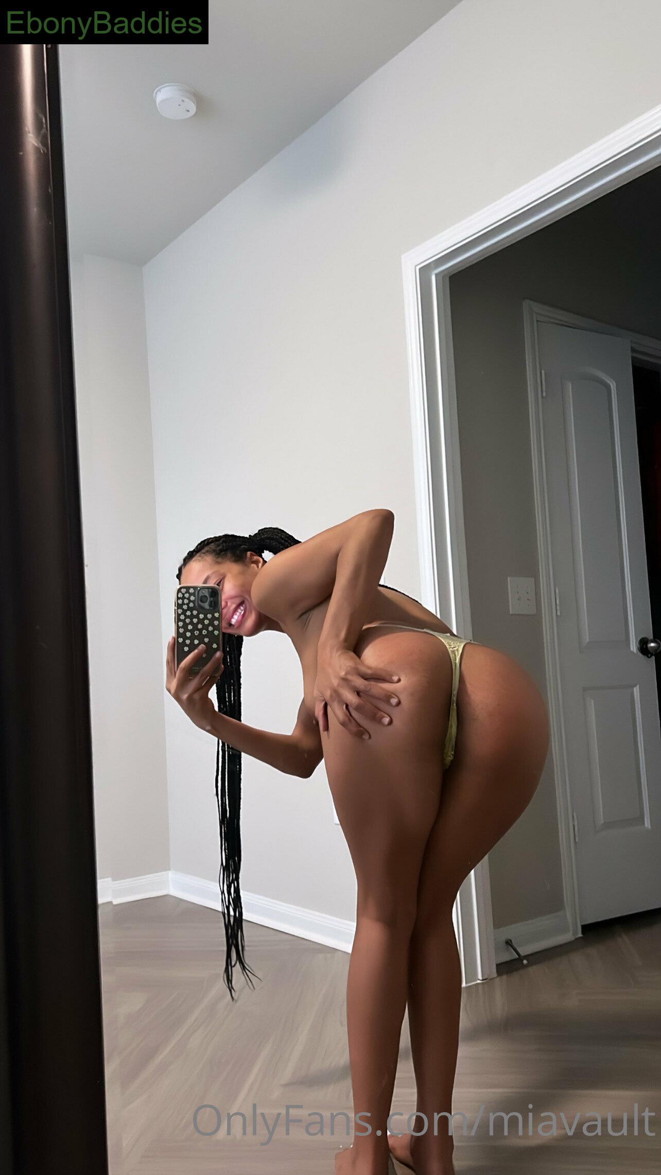 miavault ebony photo 16