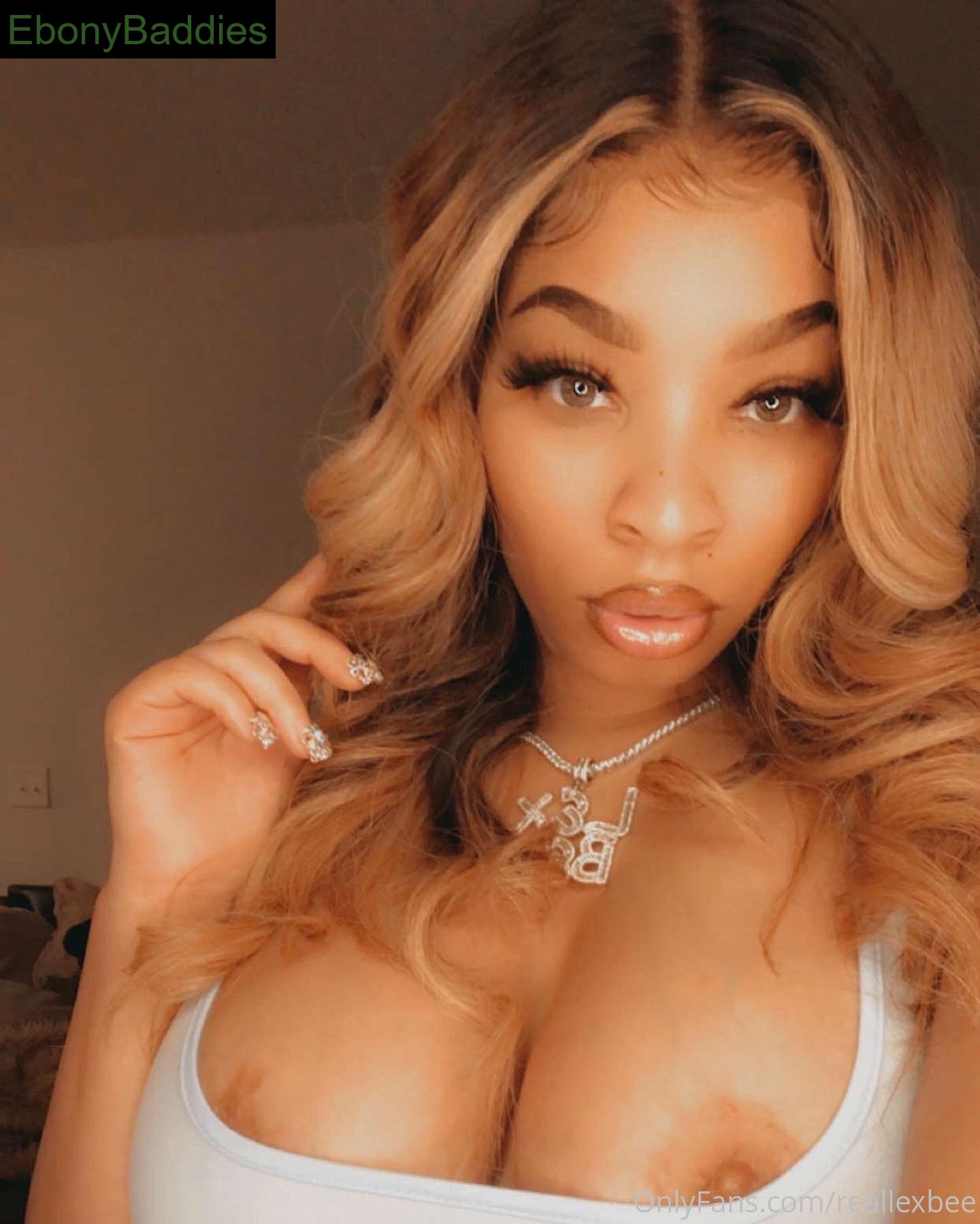 reallexbee ebony photo 2