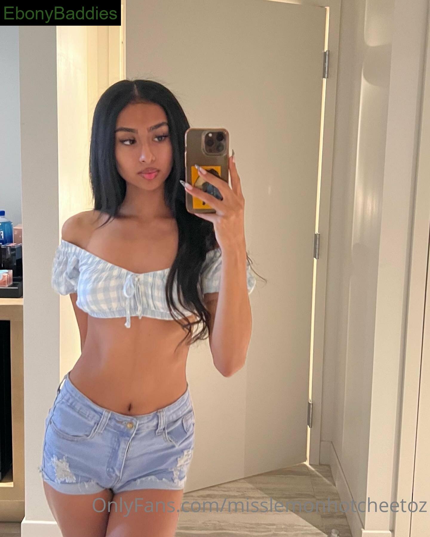 misslemonhotcheetoz ebony photo 6