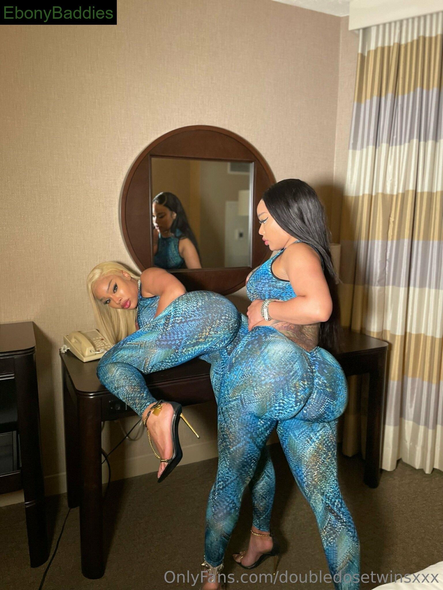 doubledosetwinsxxx ebony photo 4