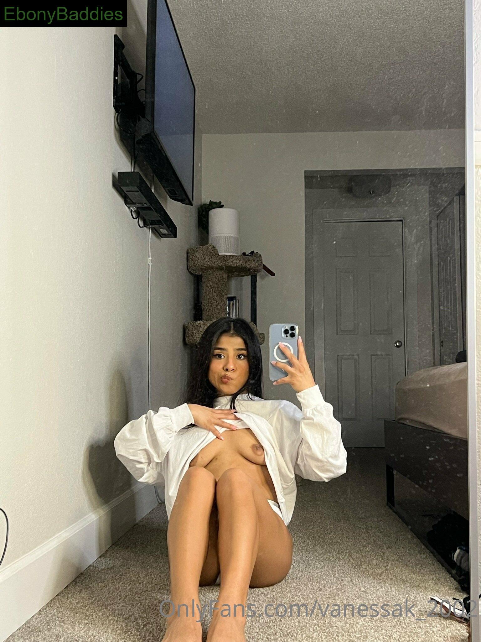 vanessak_2002 ebony photo 22