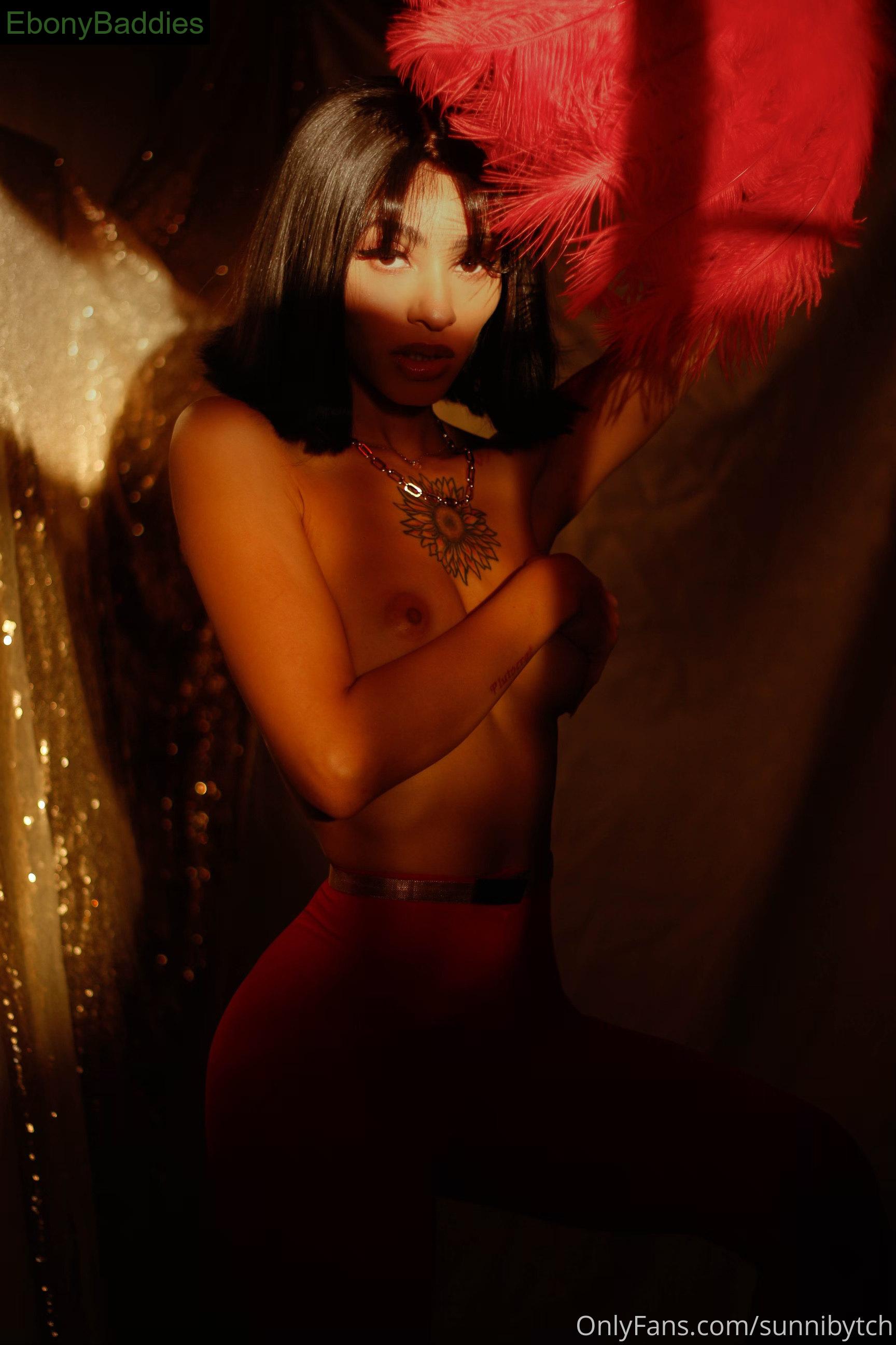 sunnibytch ebony photo 9