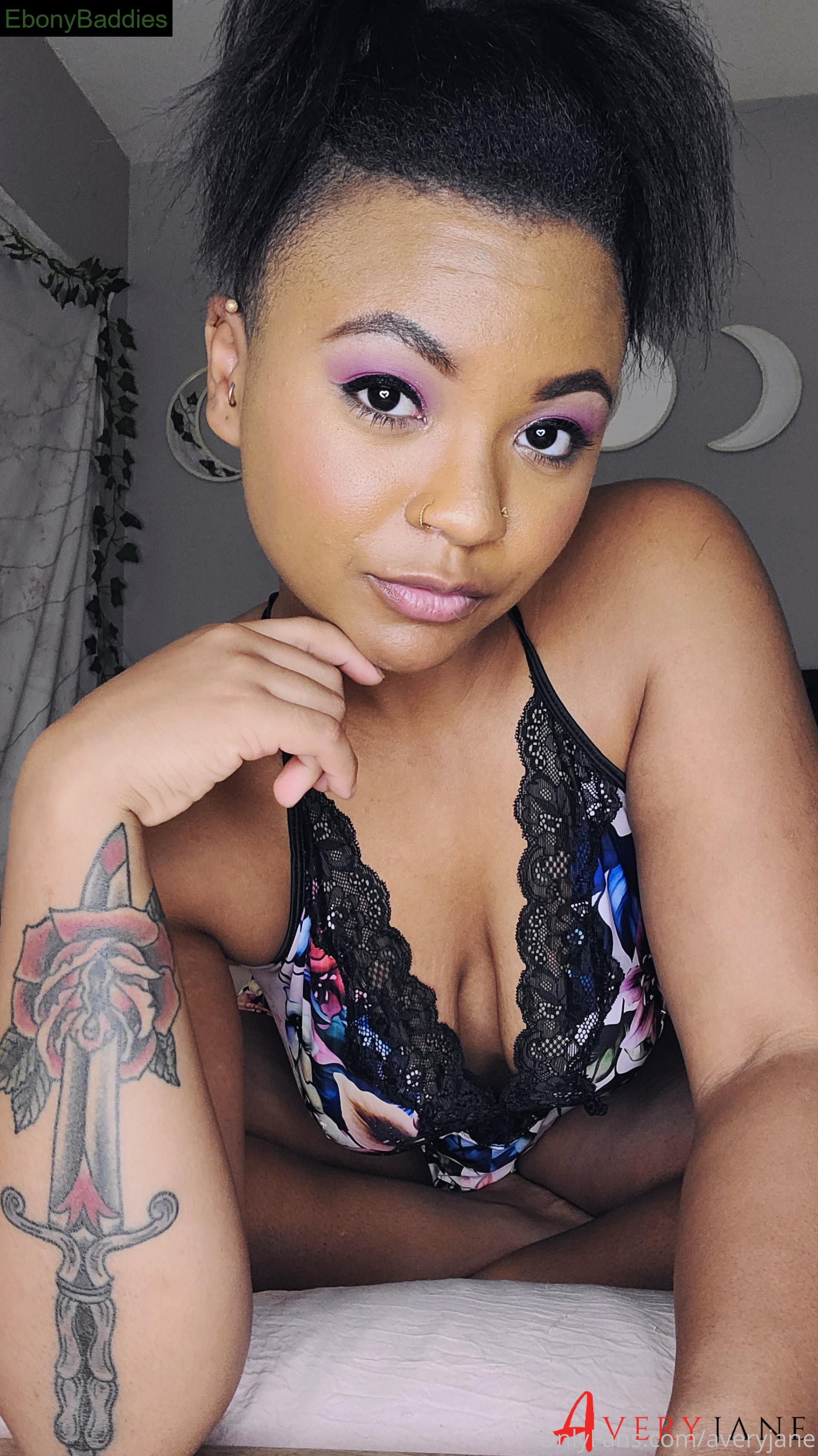 averyjane ebony photo 5