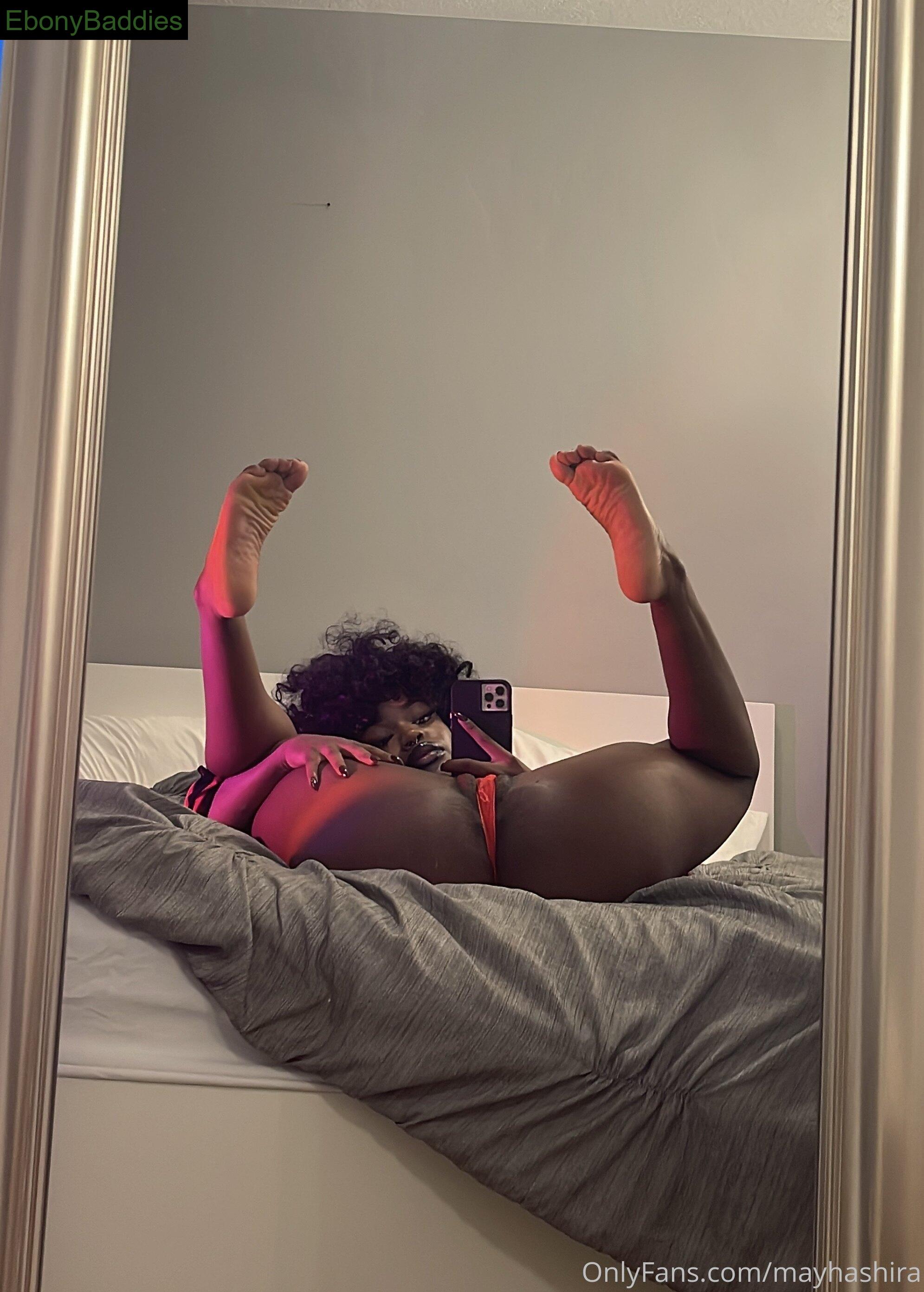 mayhashira ebony photo 4