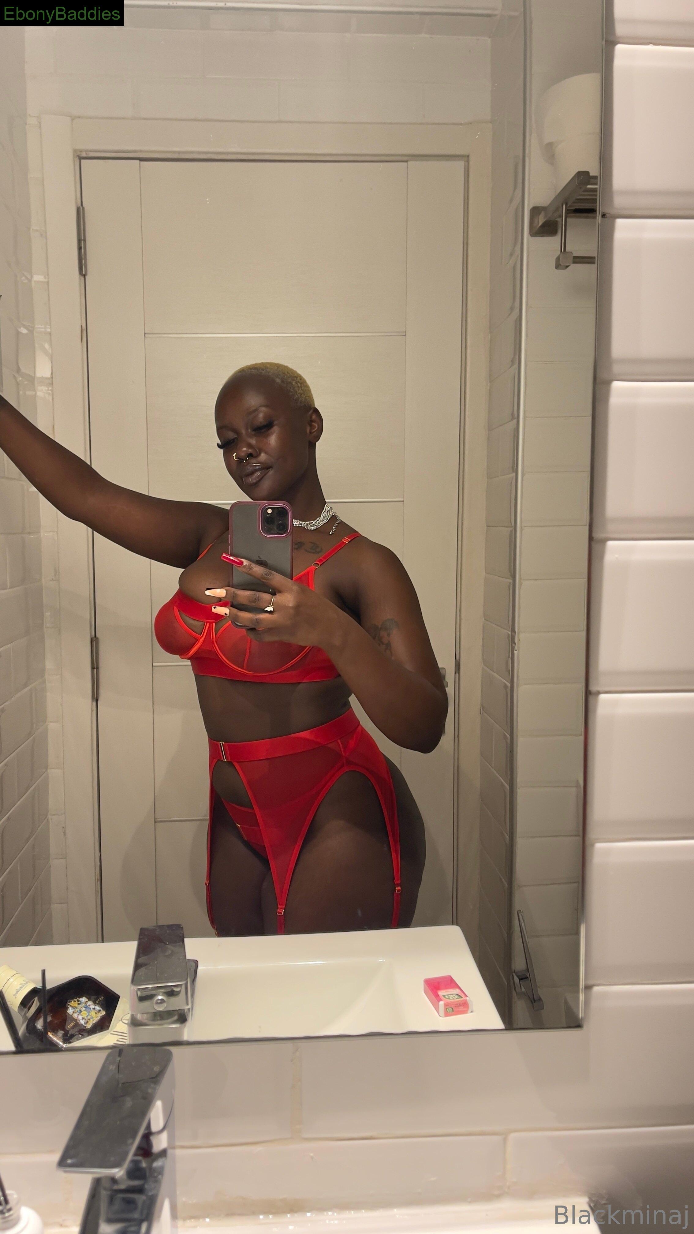 black-minaj ebony photo 24