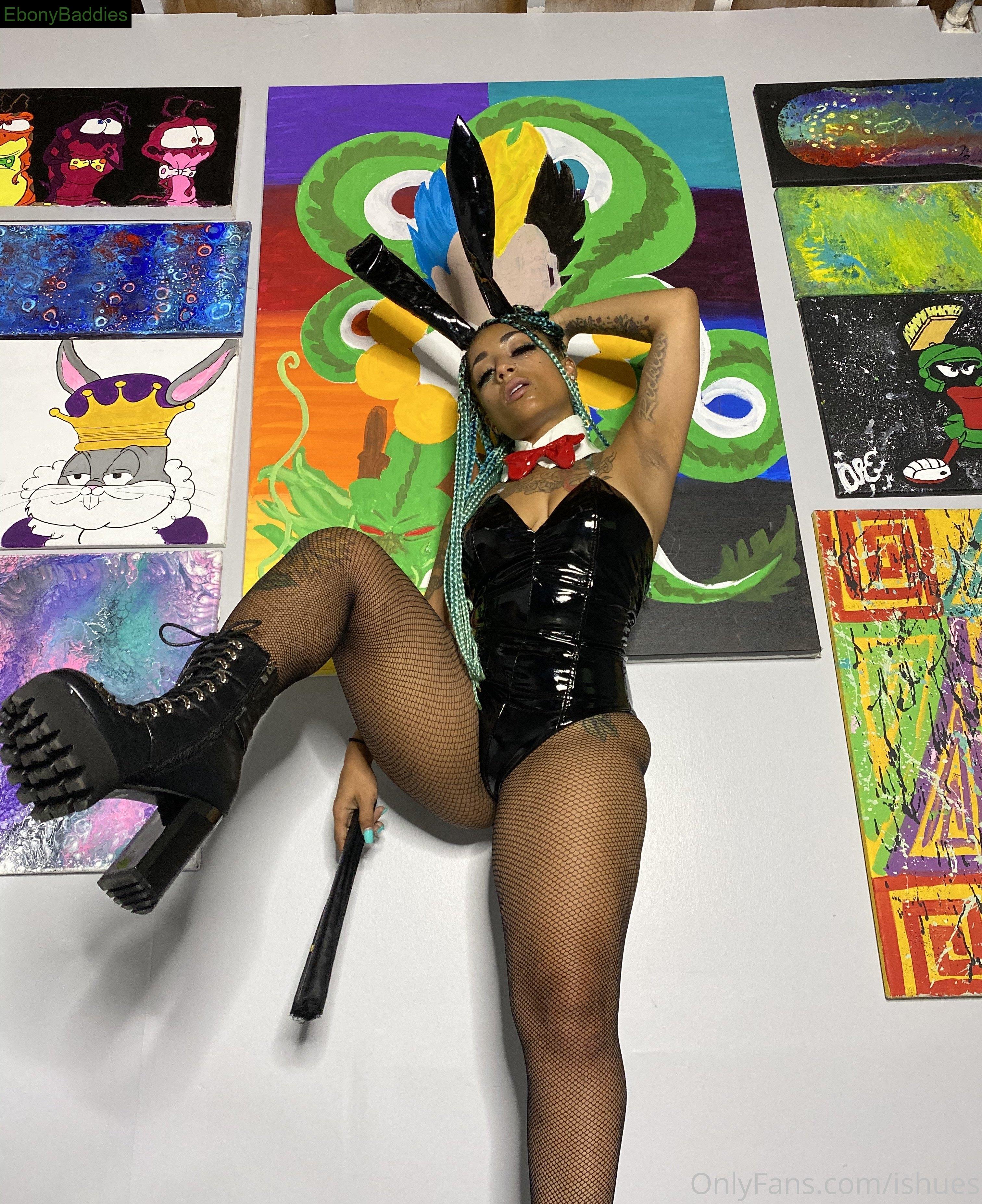 ishues ebony photo 22