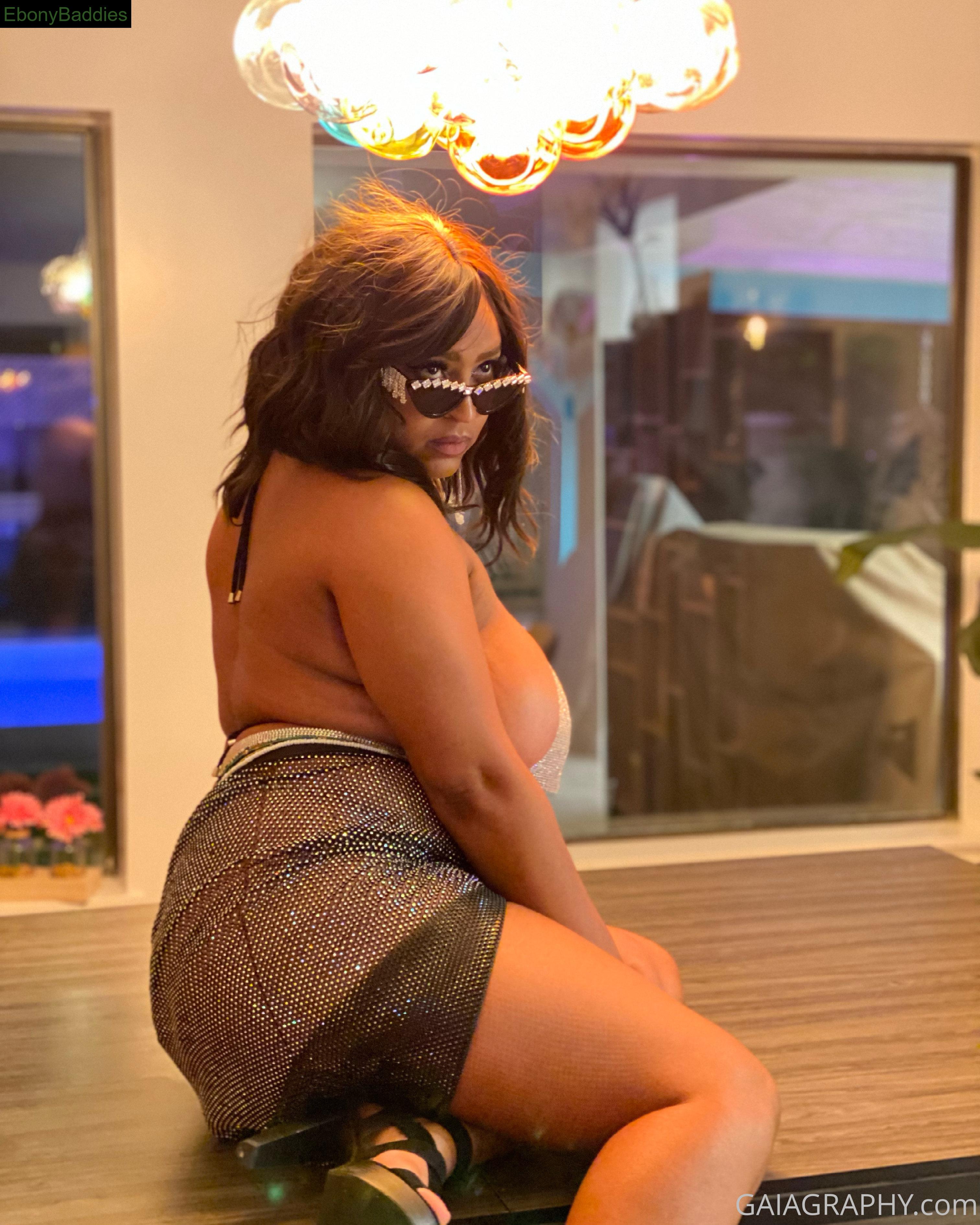professor_gaia ebony photo 6