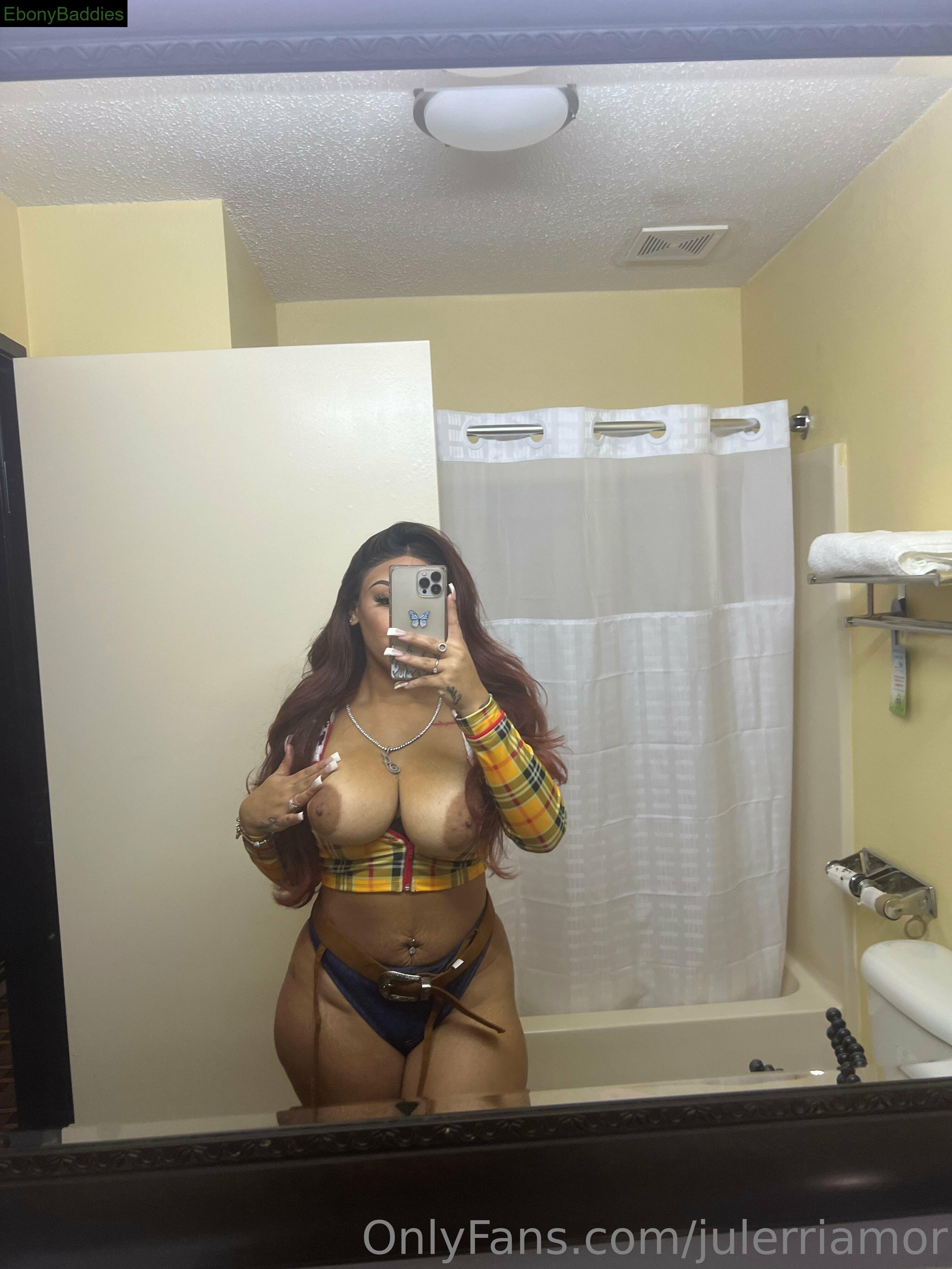 julerriamor ebony photo 16