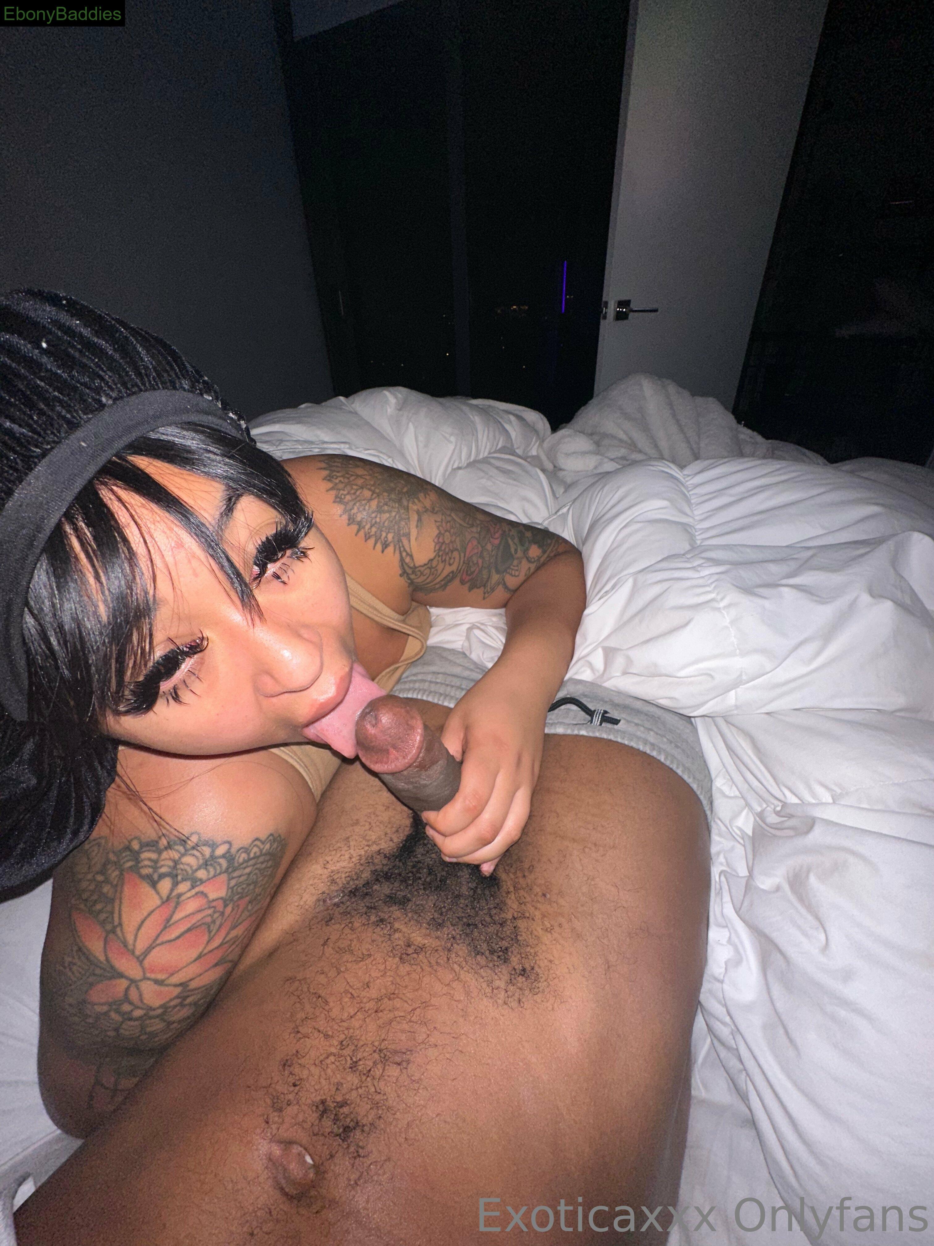 exoticaxxx ebony photo 22