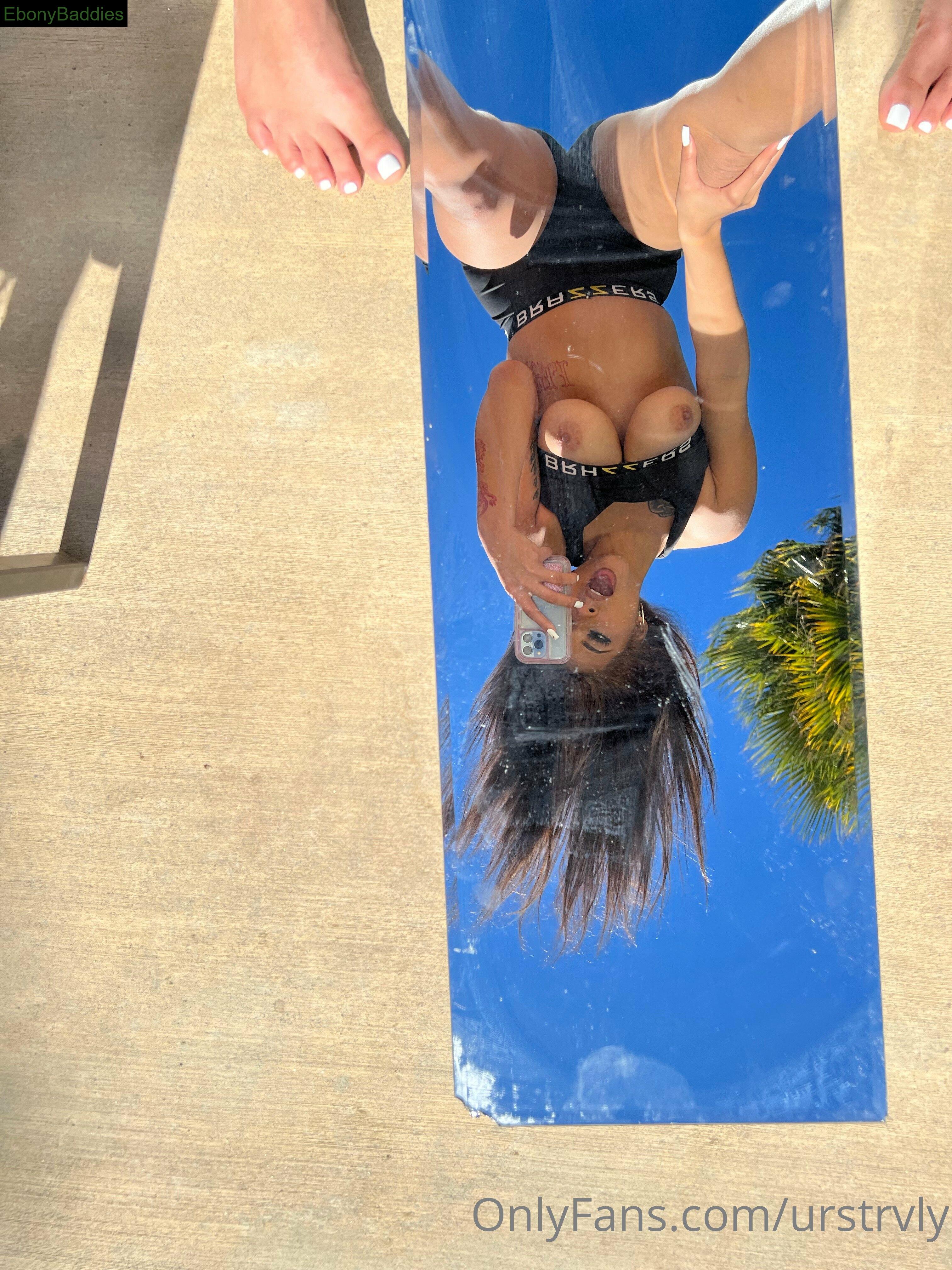 urstrvly ebony photo 3