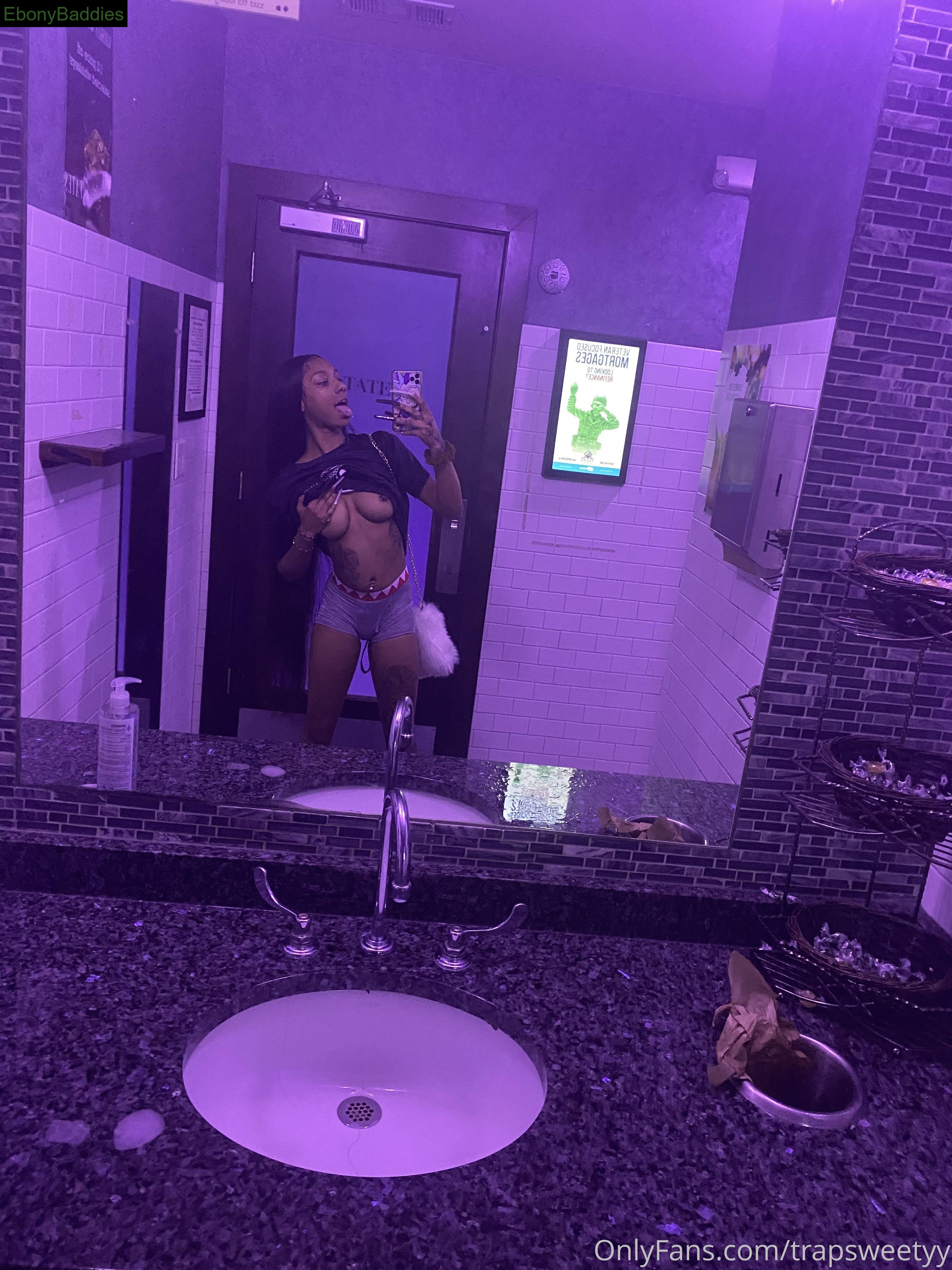 trapsweetyy ebony photo 5