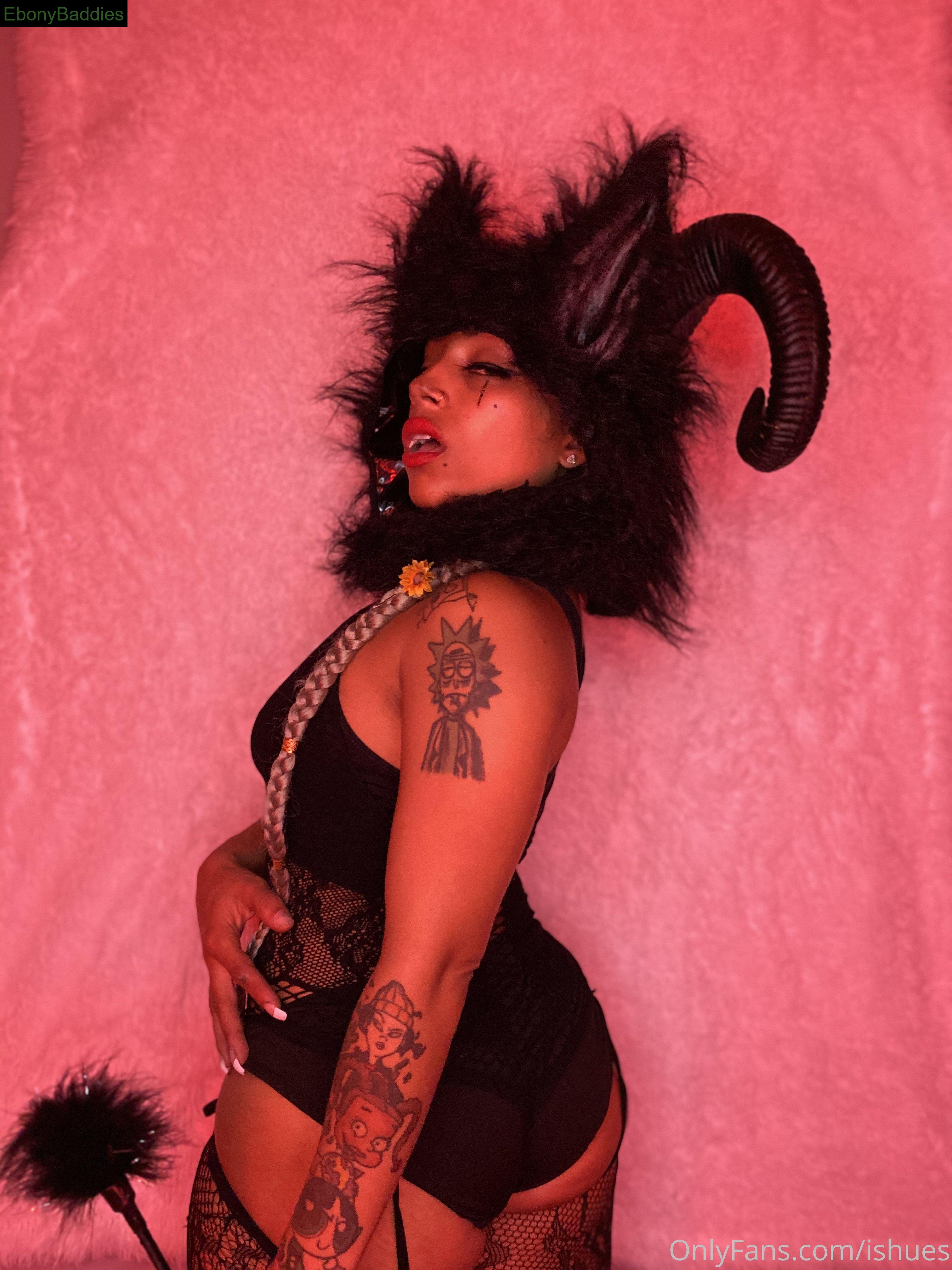 ishues ebony photo 13