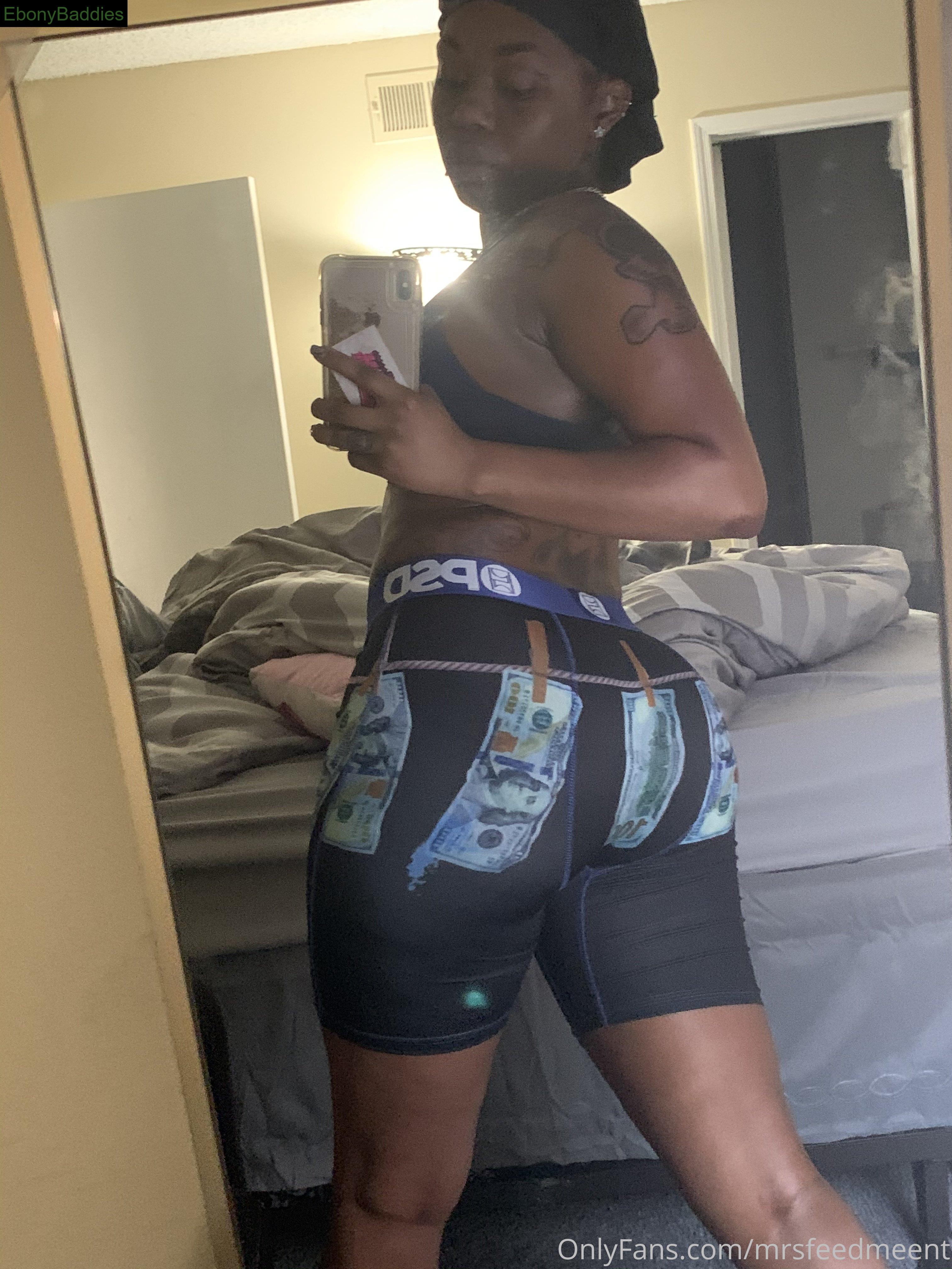 mrsfeedmeent ebony photo 14