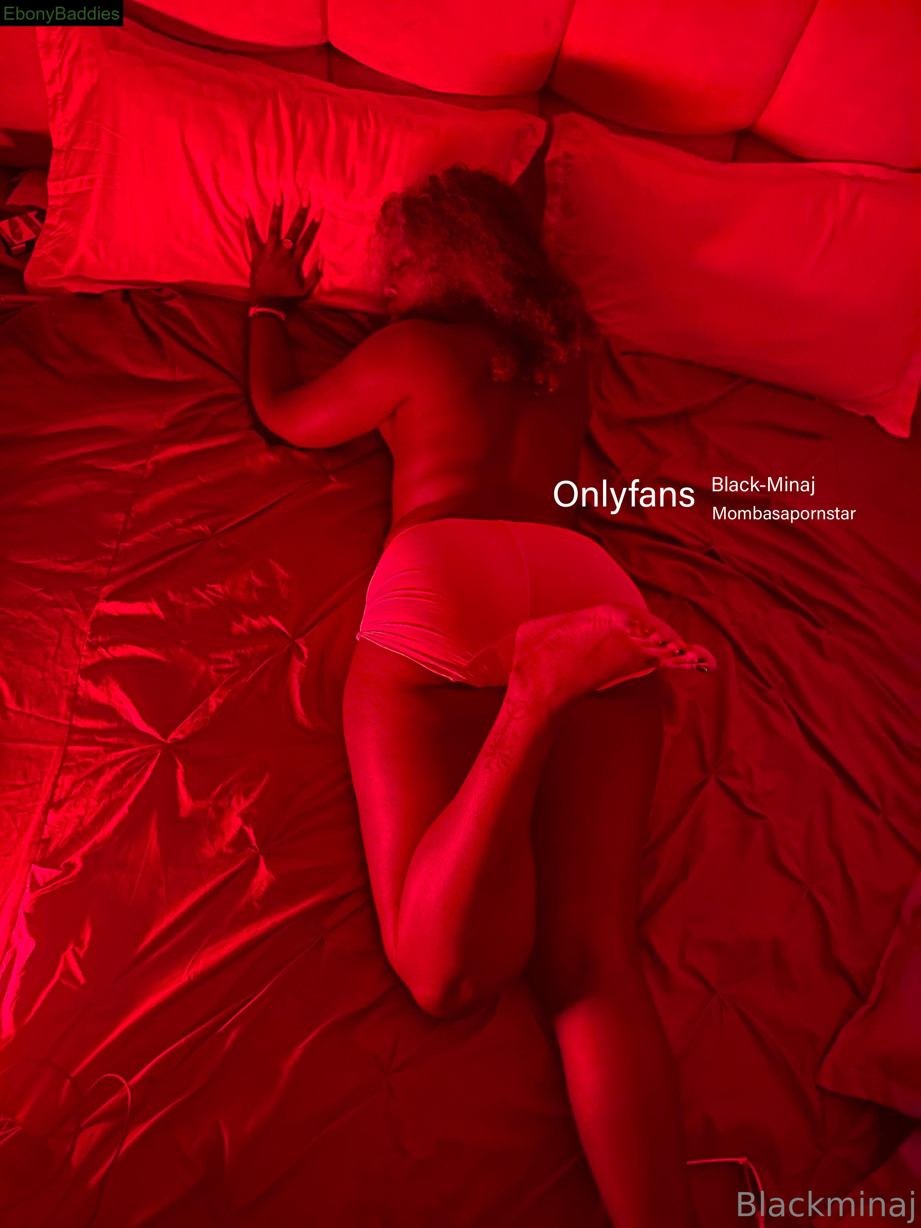 black-minaj ebony photo 4