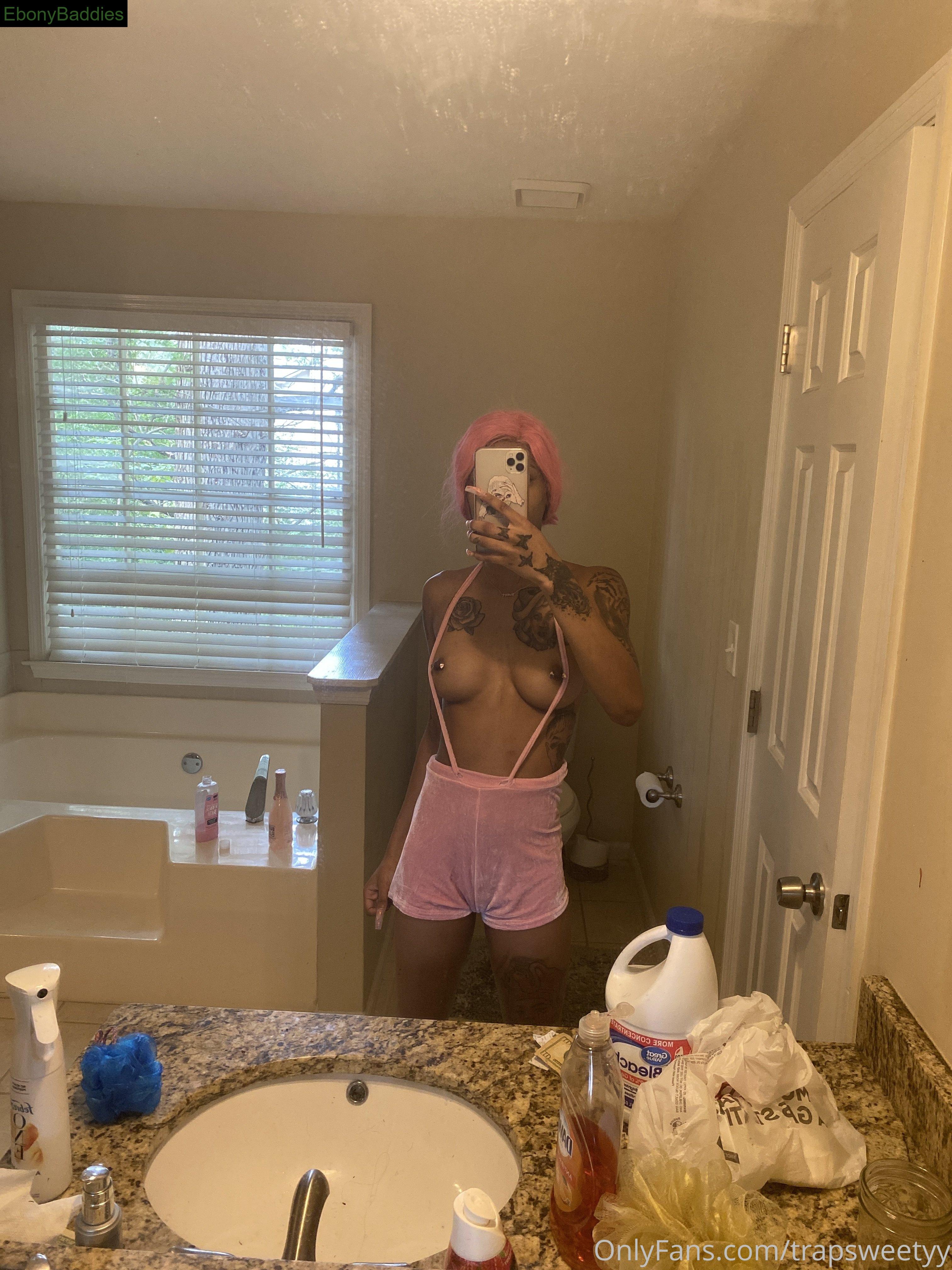 trapsweetyy ebony photo 6