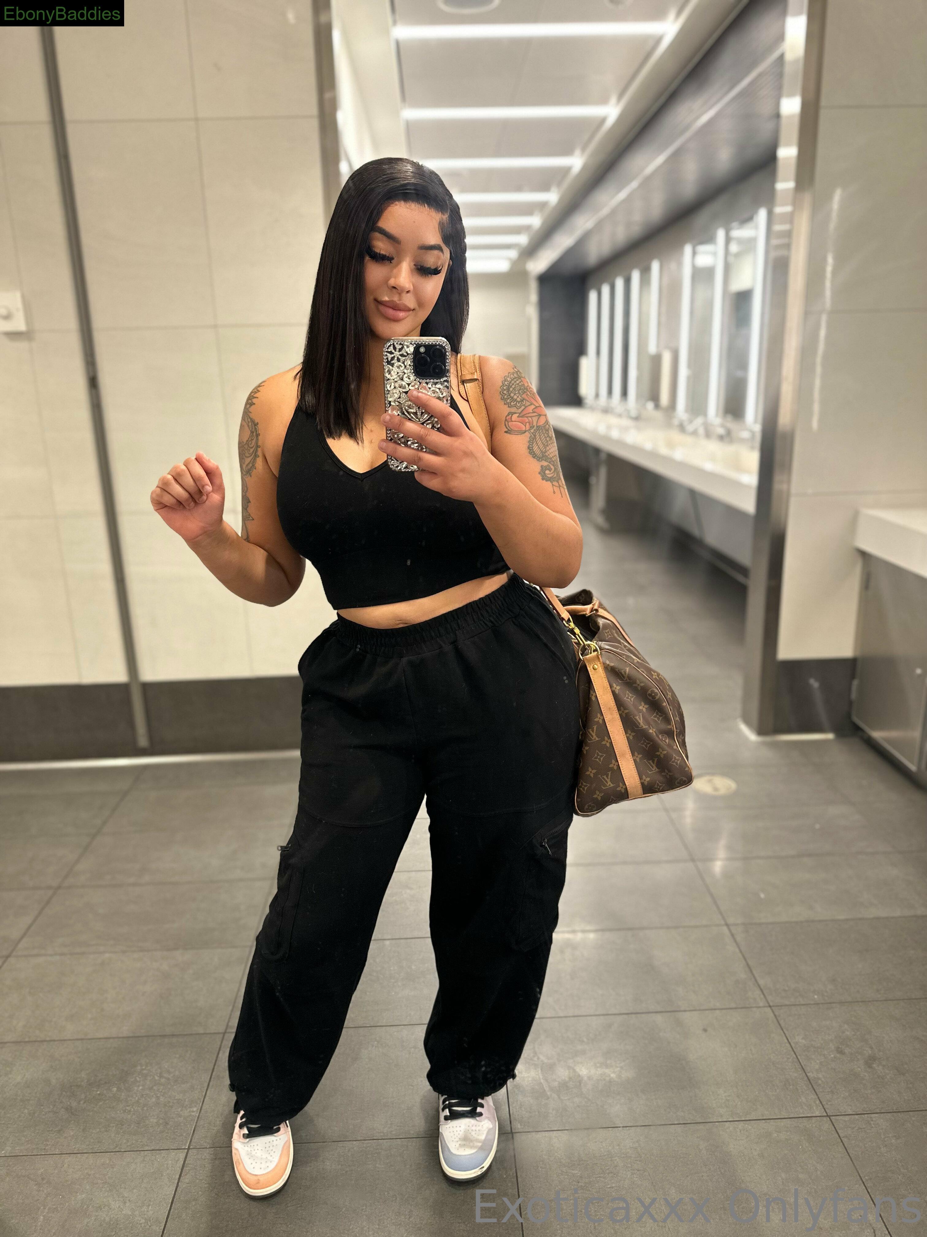 exoticaxxx ebony photo 24