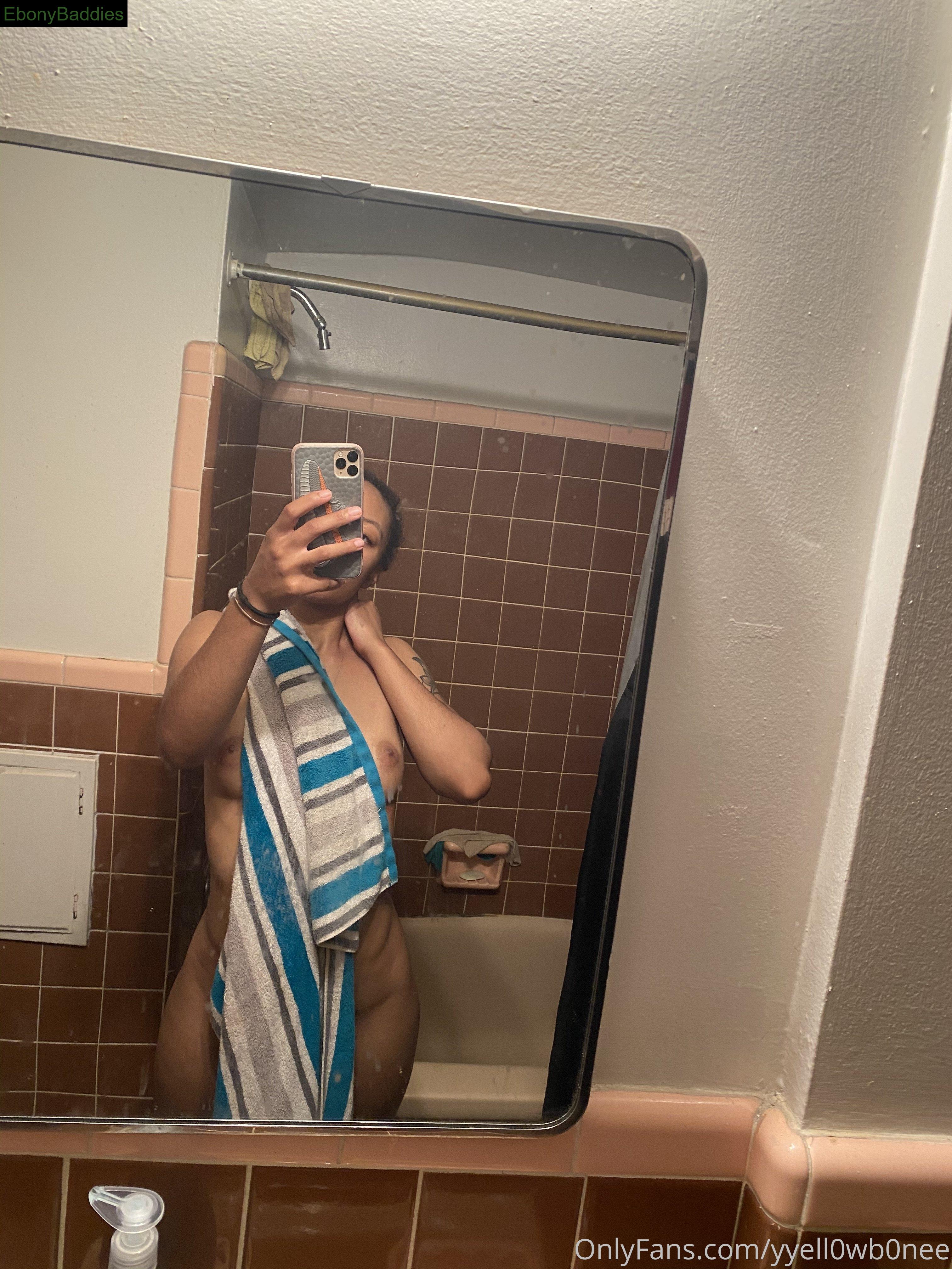 yyell0wb0nee ebony photo 2