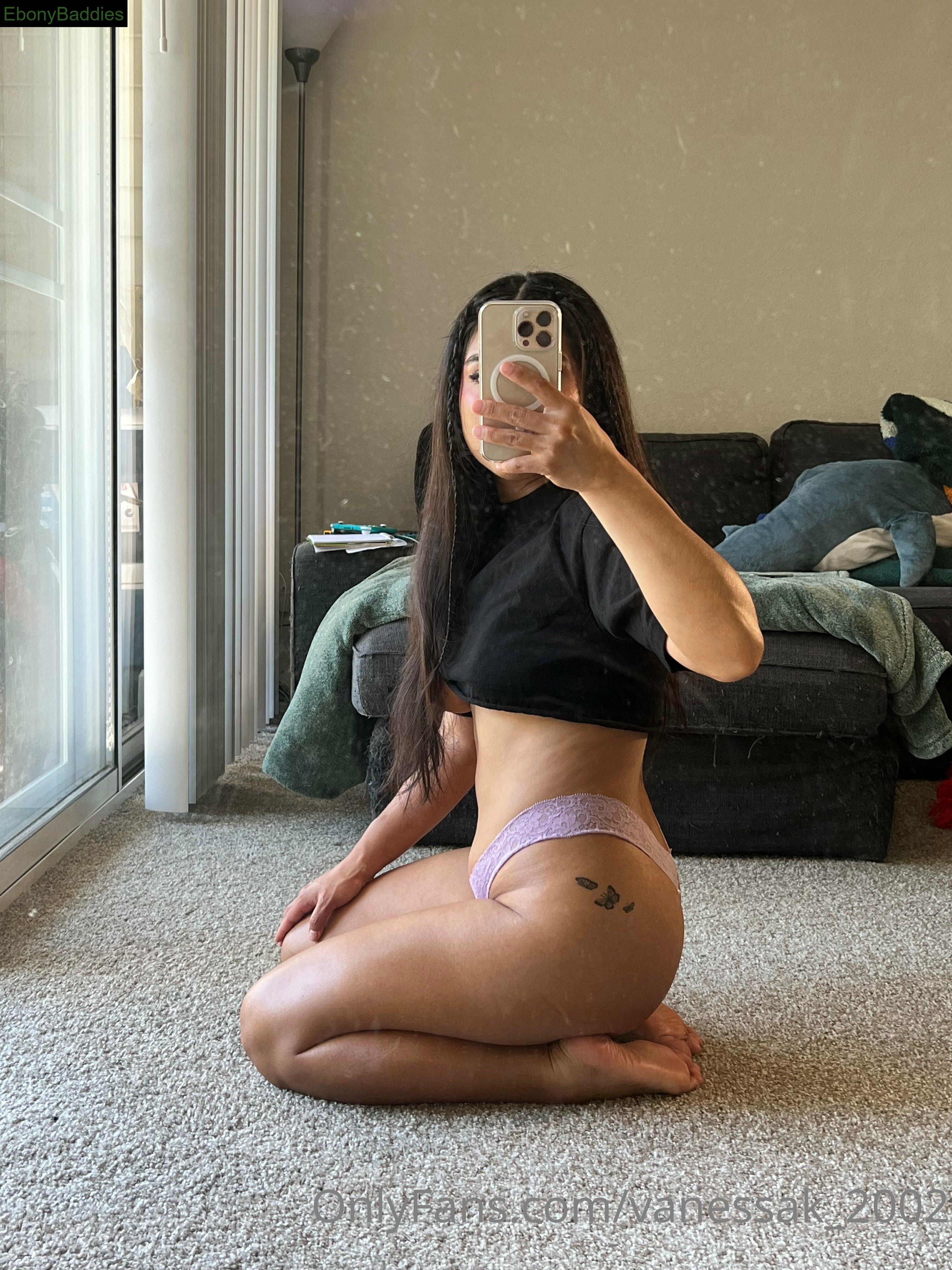 vanessak_2002 ebony photo 13