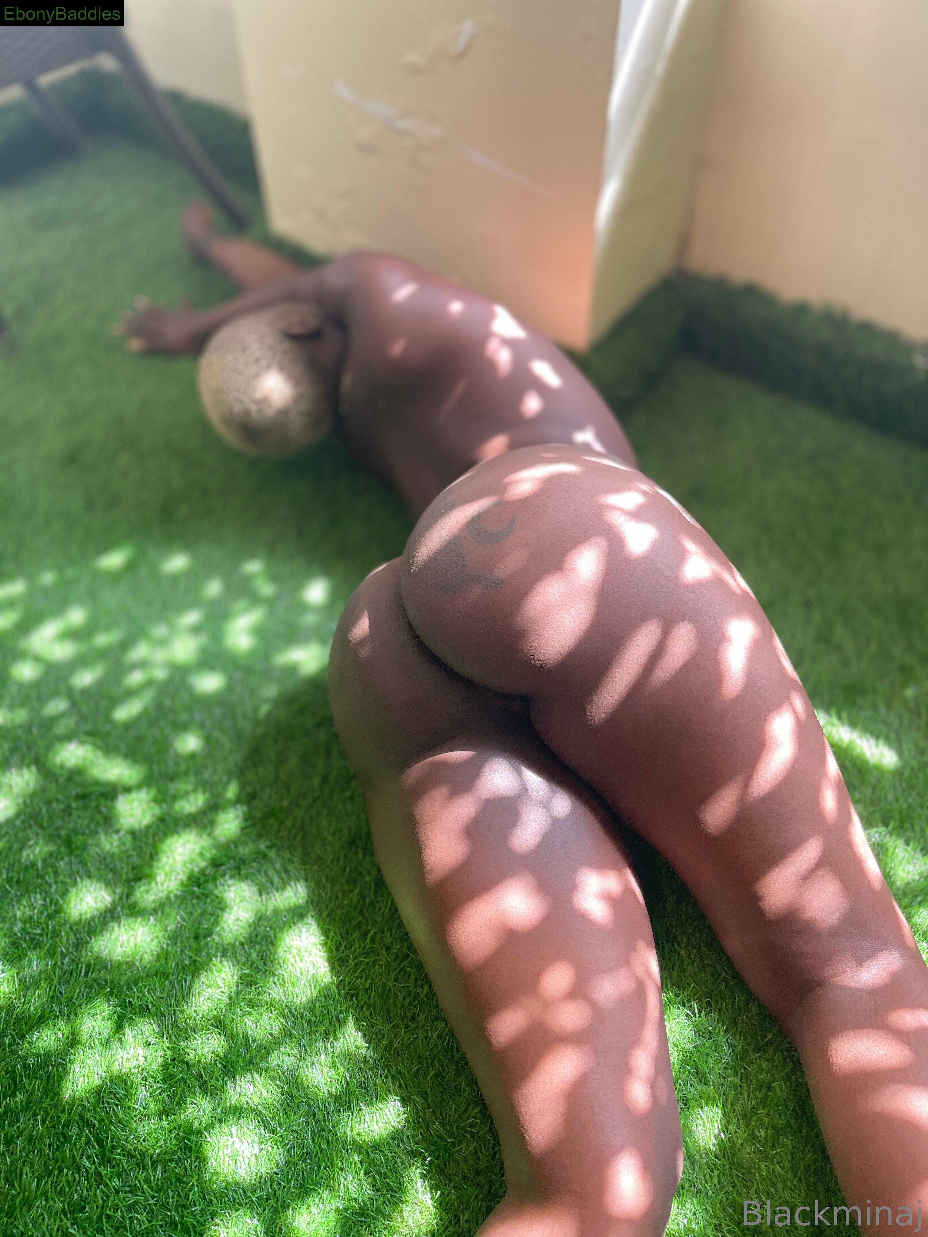 black-minaj ebony photo 6