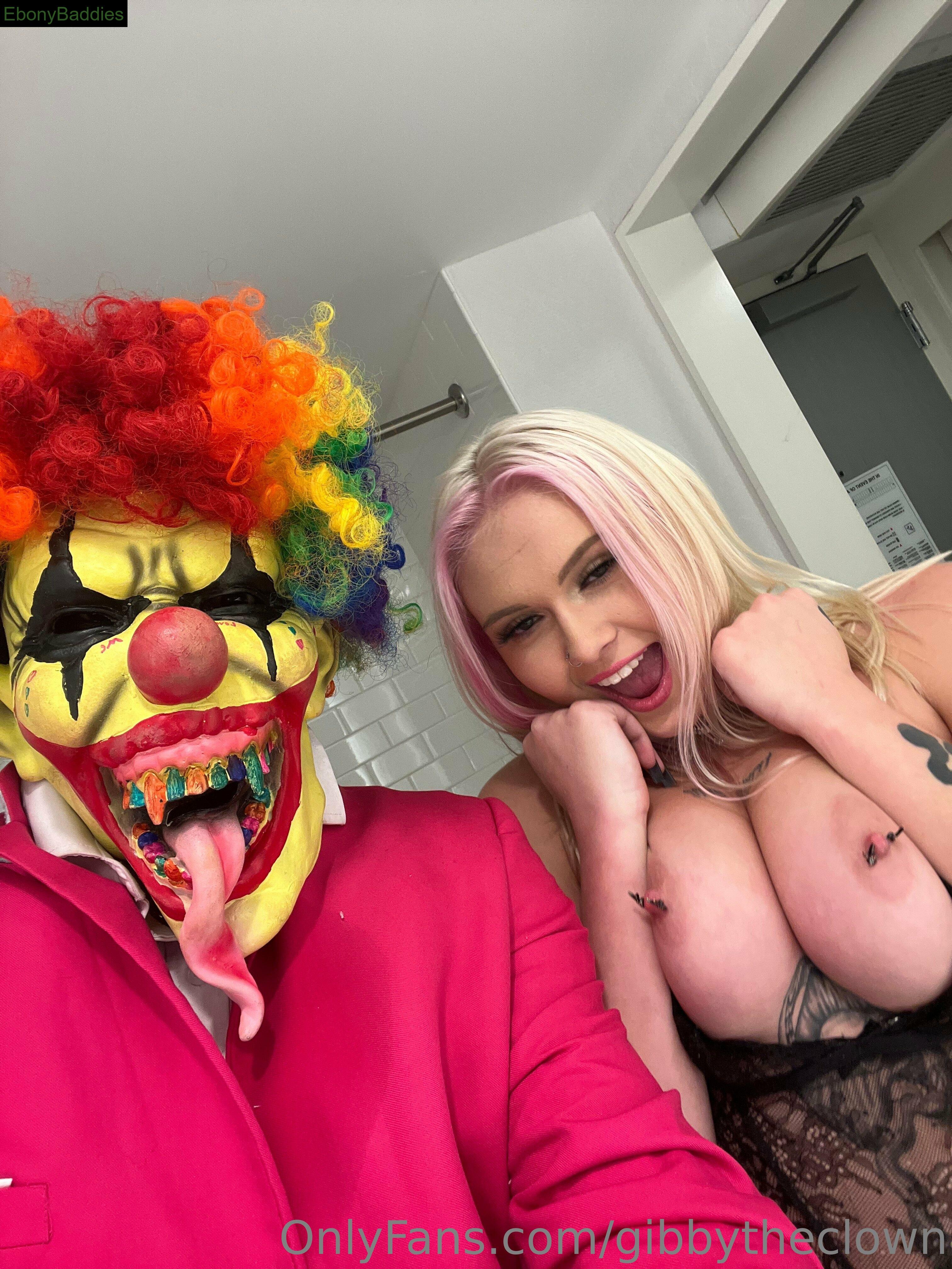 gibbytheclown ebony photo 3