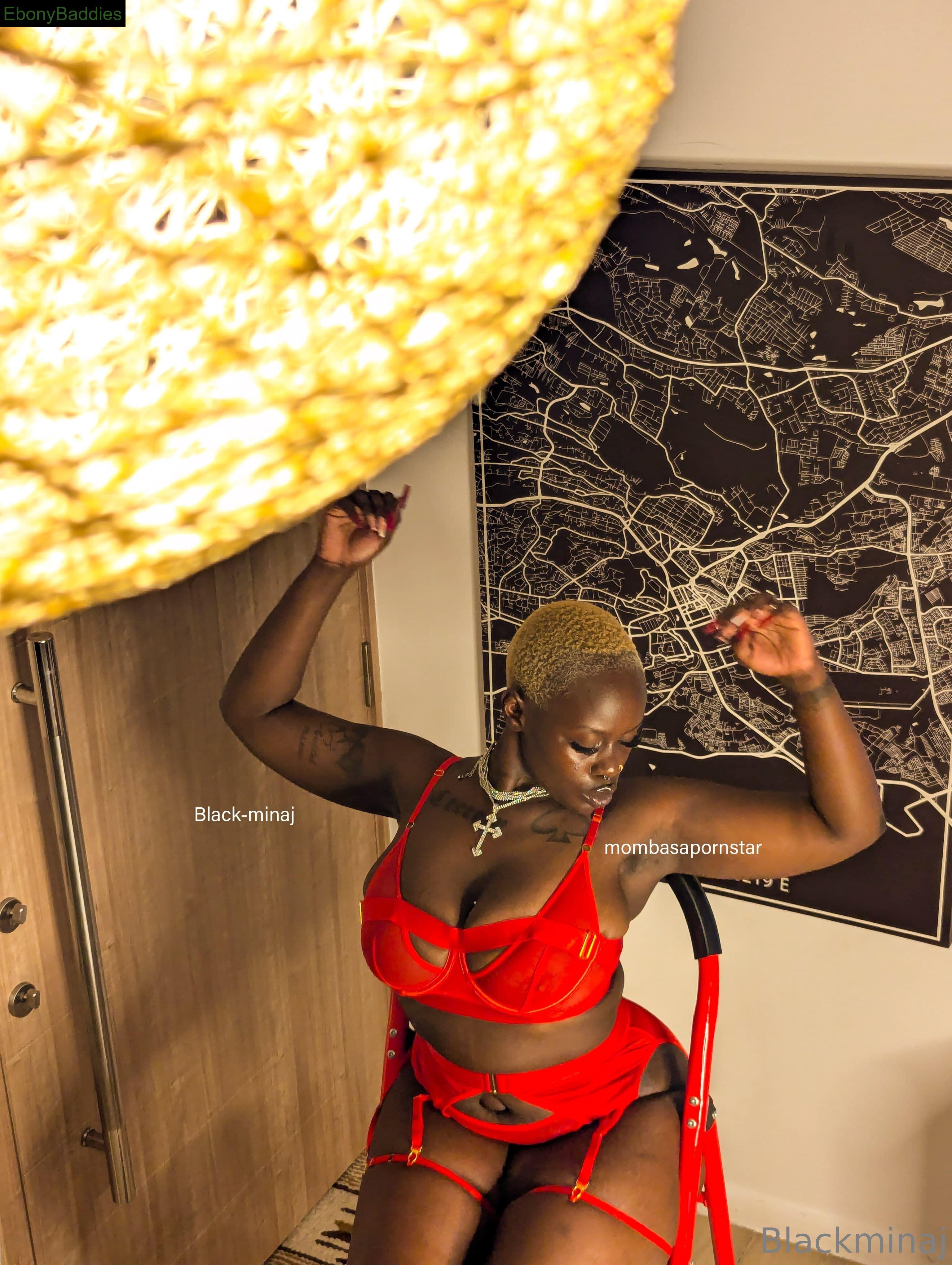 black-minaj ebony photo 17