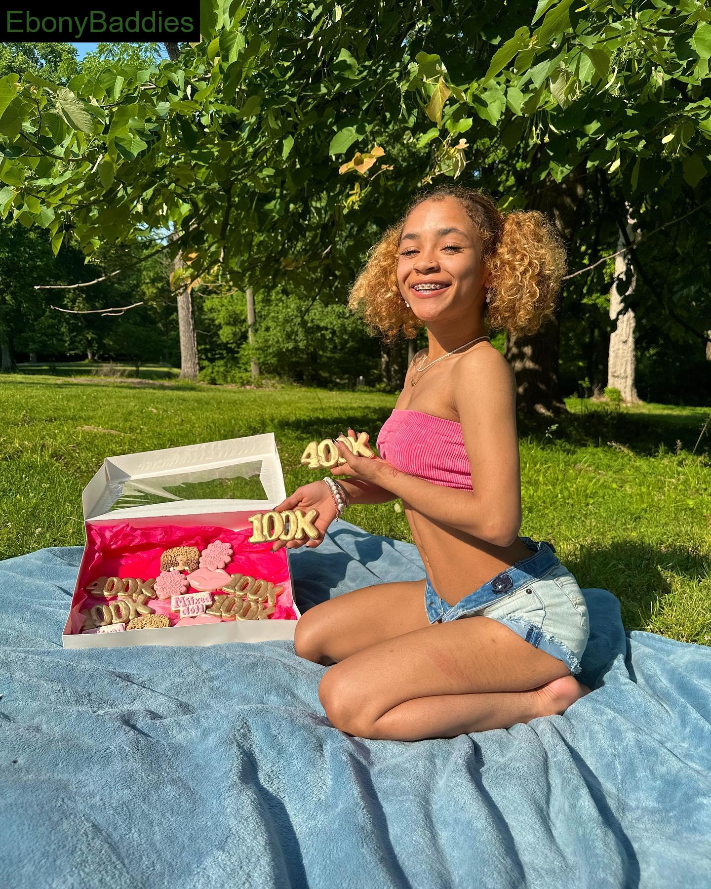 miixeddoll ebony photo 14