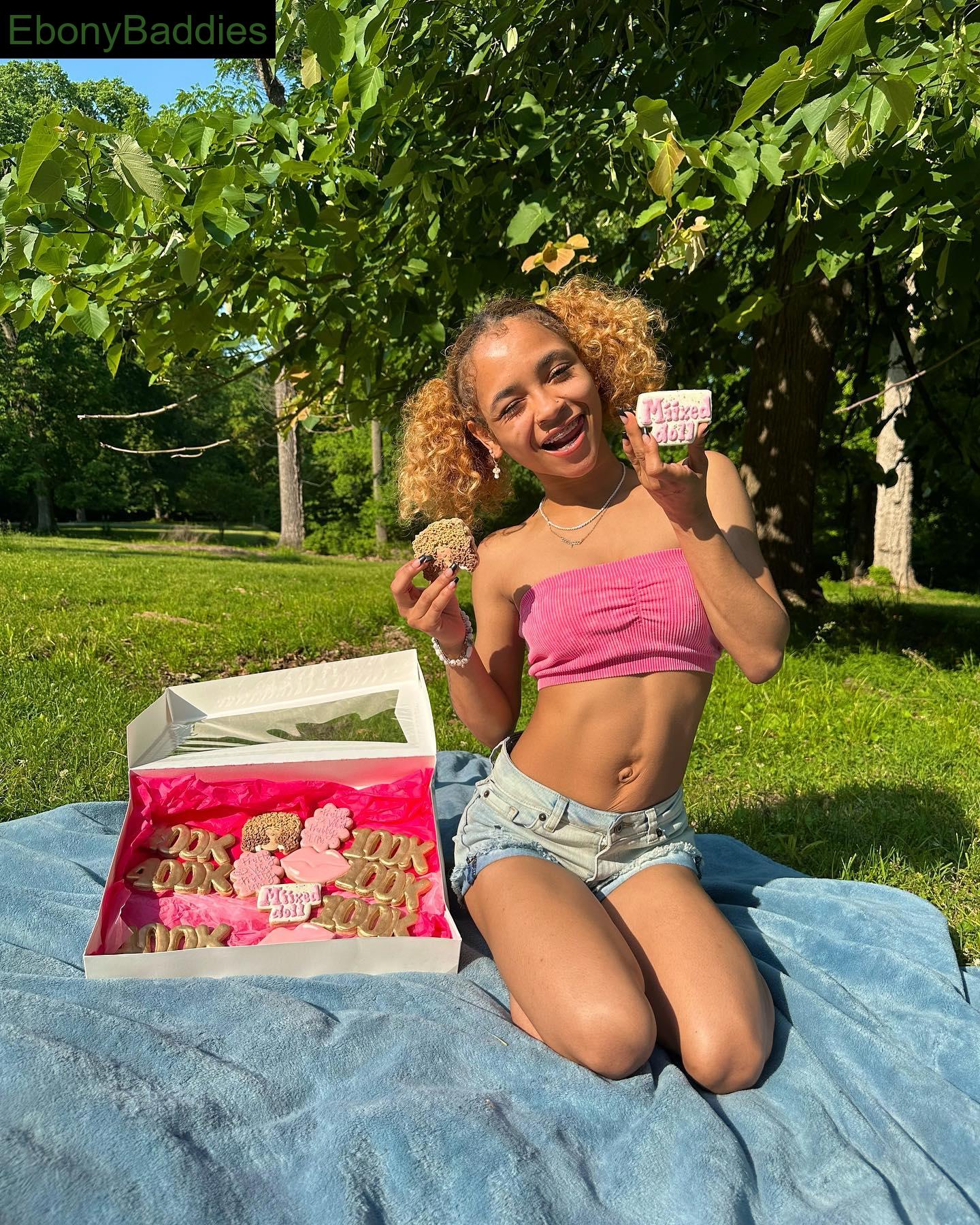 miixeddoll ebony photo 5