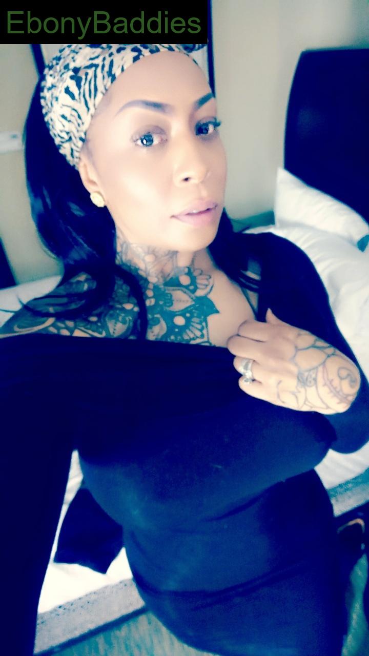mrsjcarlyle ebony photo 18