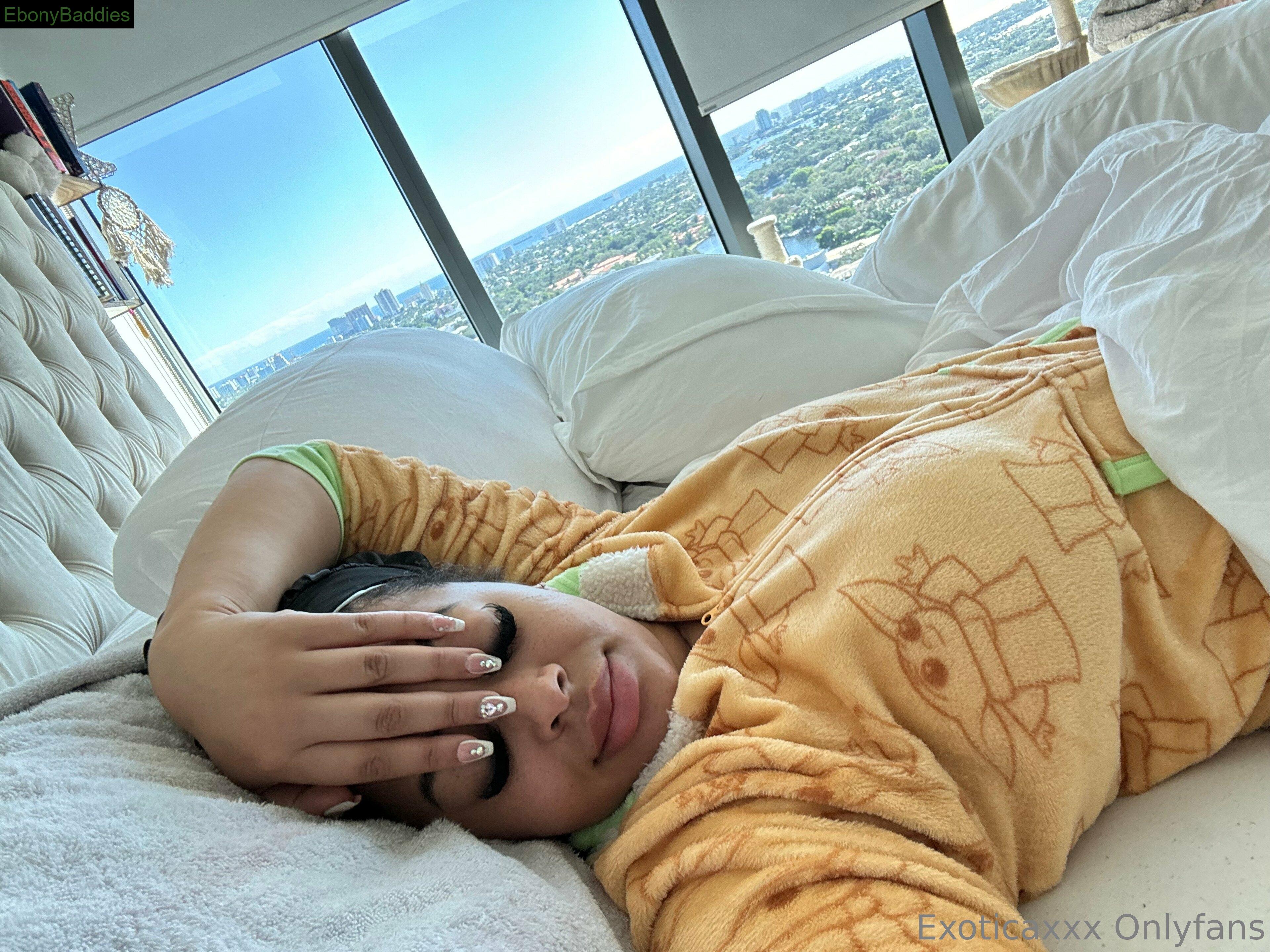 exoticaxxx ebony photo 20