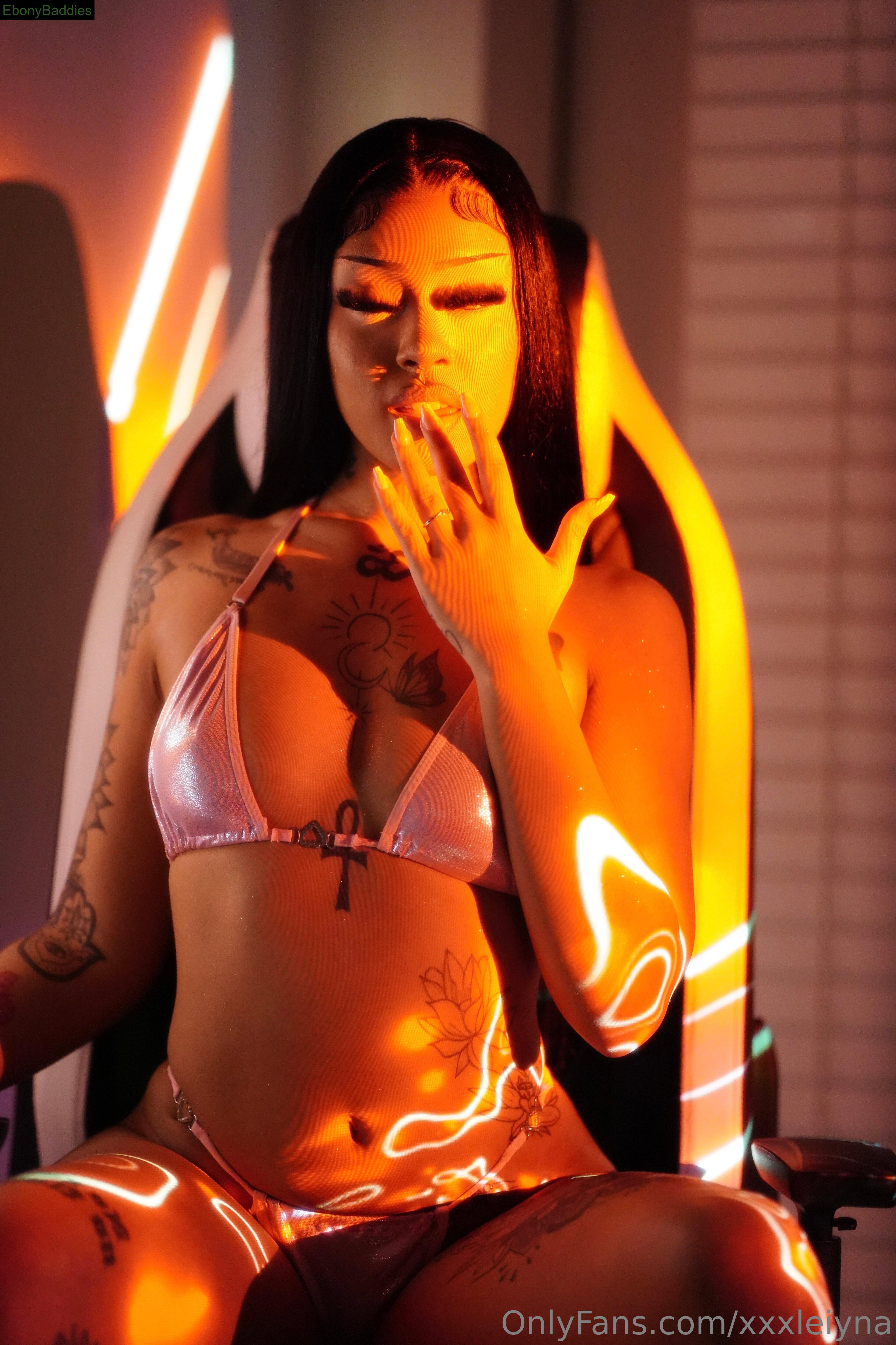 xxxleiyna ebony photo 4