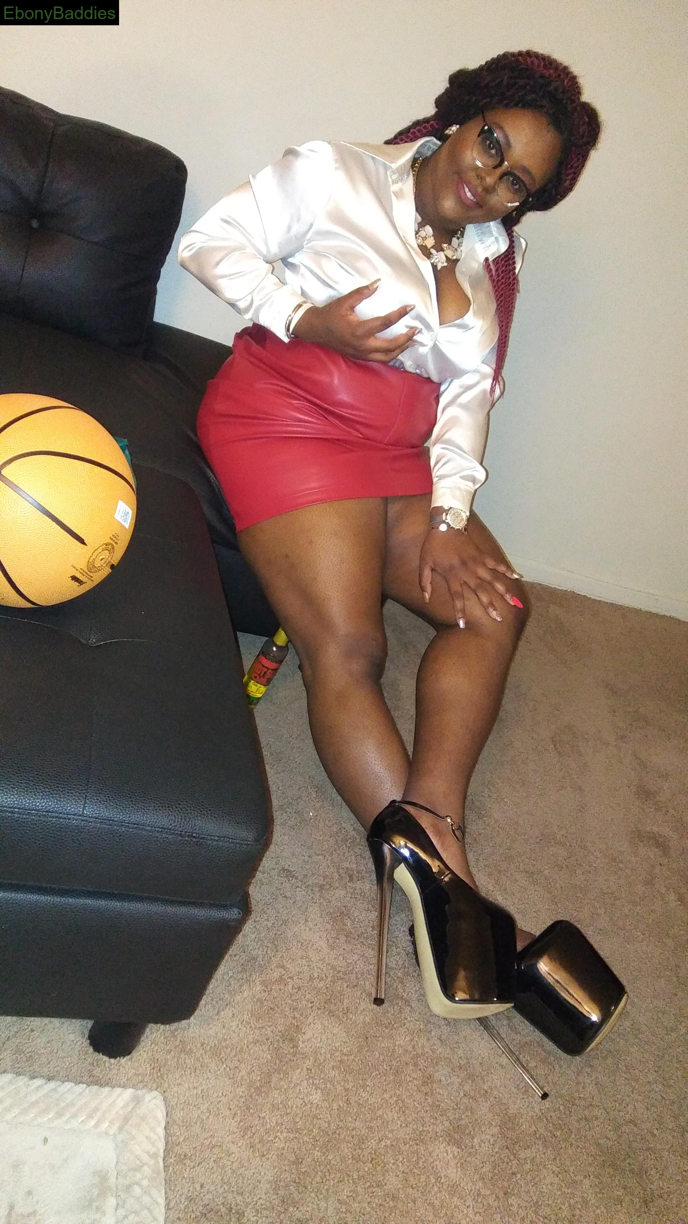 jadejordanph ebony photo 3