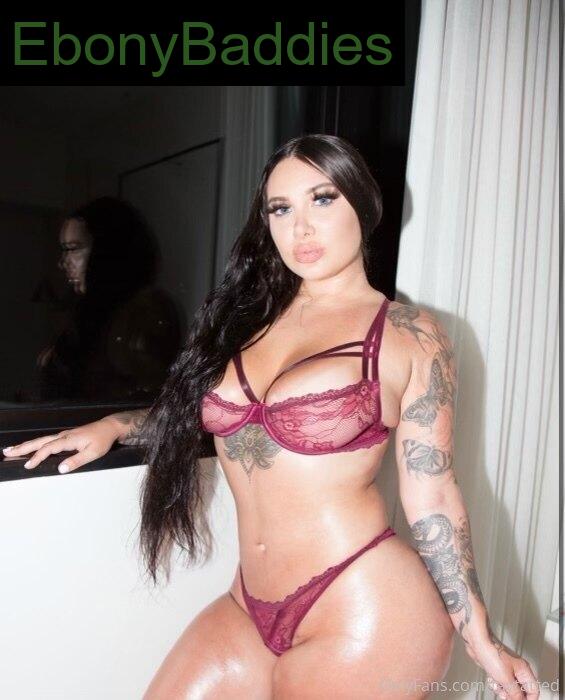 taytatted ebony photo 2