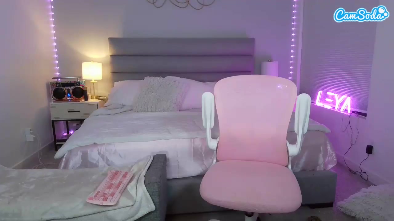 Katt Leya 2